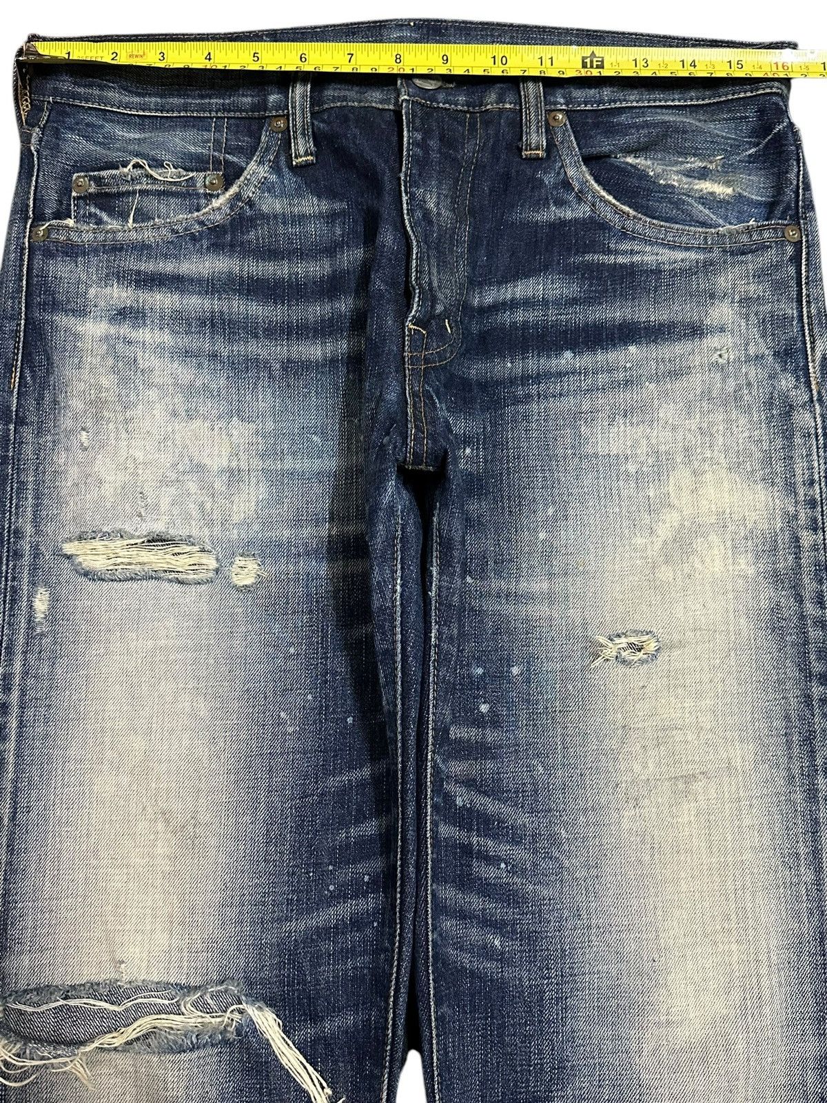 Japanese Brand Vintage Japanese Brand Blue Faded Wash Distressed Jeans Size US 32 / EU 48 - 11 Thumbnail