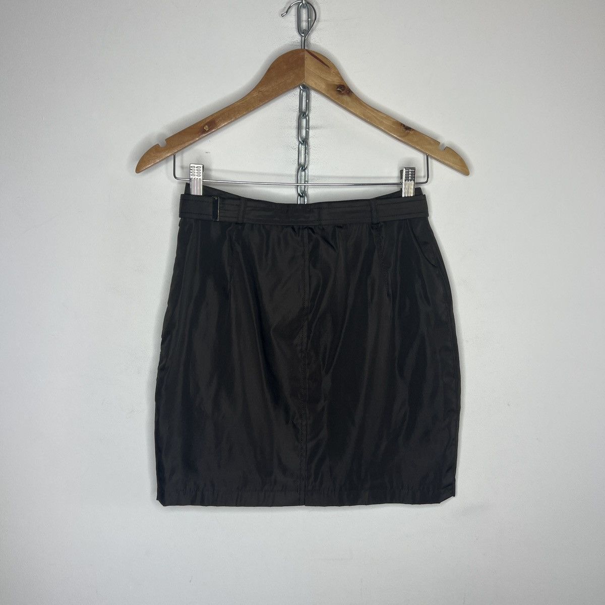 Prada PRADA FW 1994 Nylon Nylon A-Line Mini Skirt Size 26" / US 2 / IT 38 - 5 Thumbnail