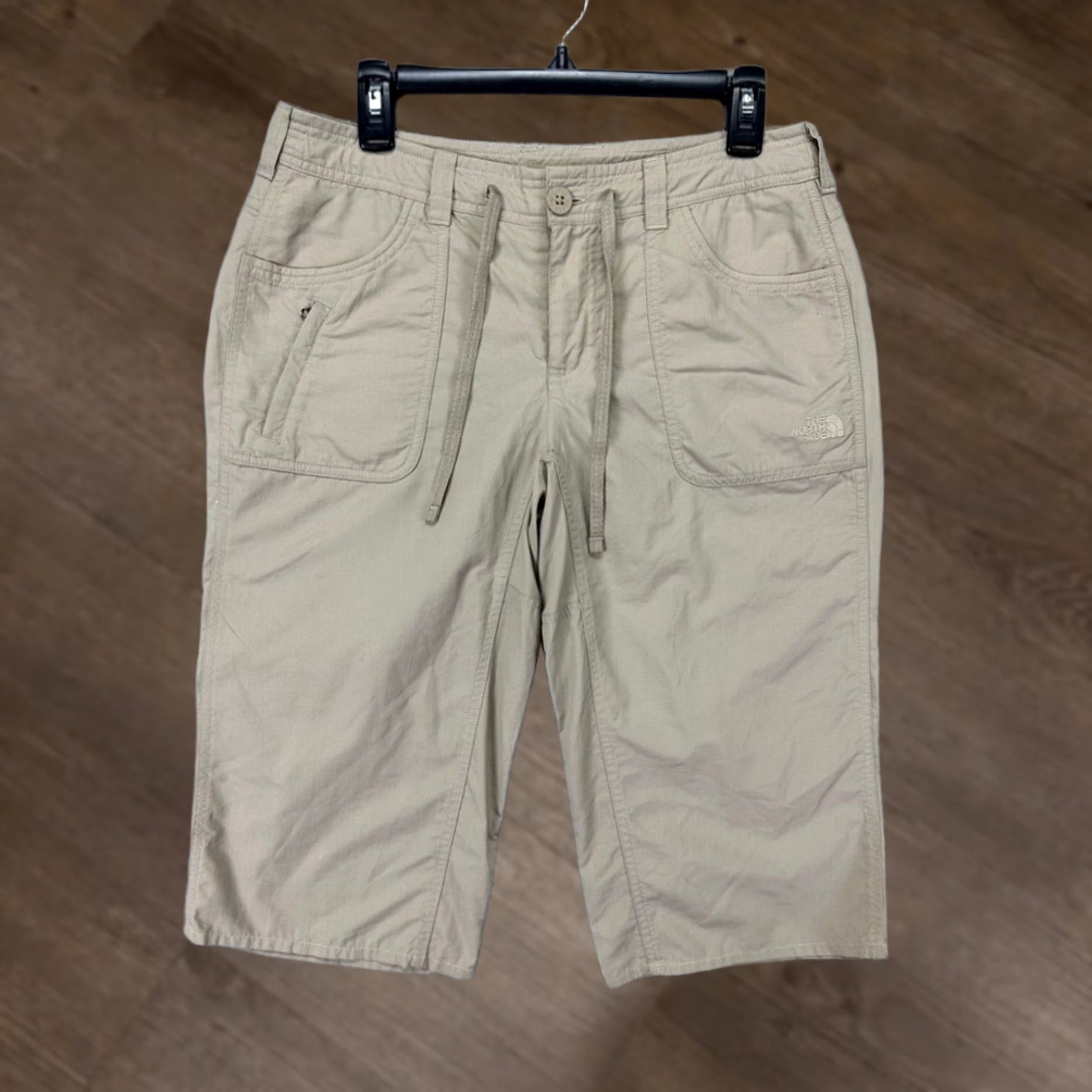 The North Face The North Face Pants Womens 8 Tan Nylon Capri Drawstring Hiking Climbing Ladies Capri Pants Casual Travel Womens 8 Size 30" / US 8 / IT 44 - 1 Thumbnail