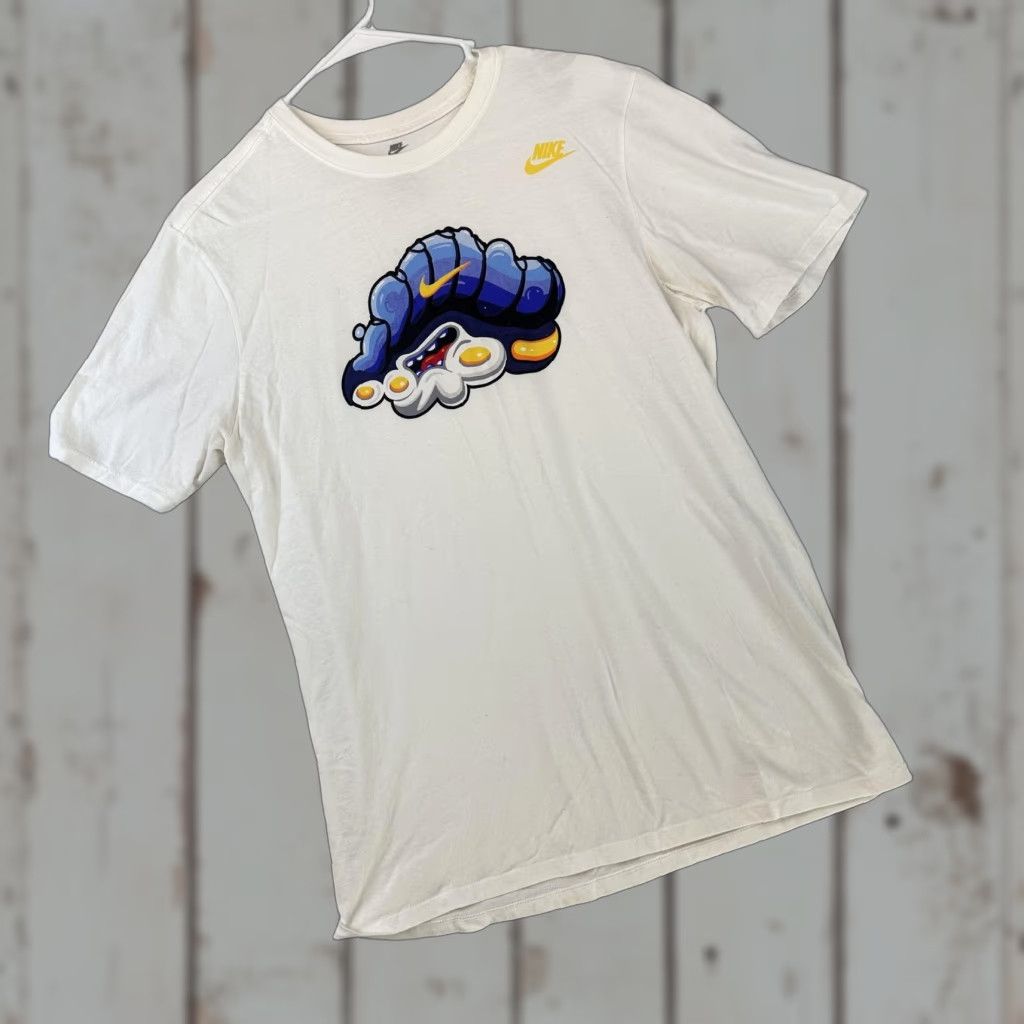 Nike Nike Shirt Mens Medium White Graphic Cartoon Cloud Swoosh Air Athletic Tee Size US M / EU 48-50 / 2 - 1 Thumbnail