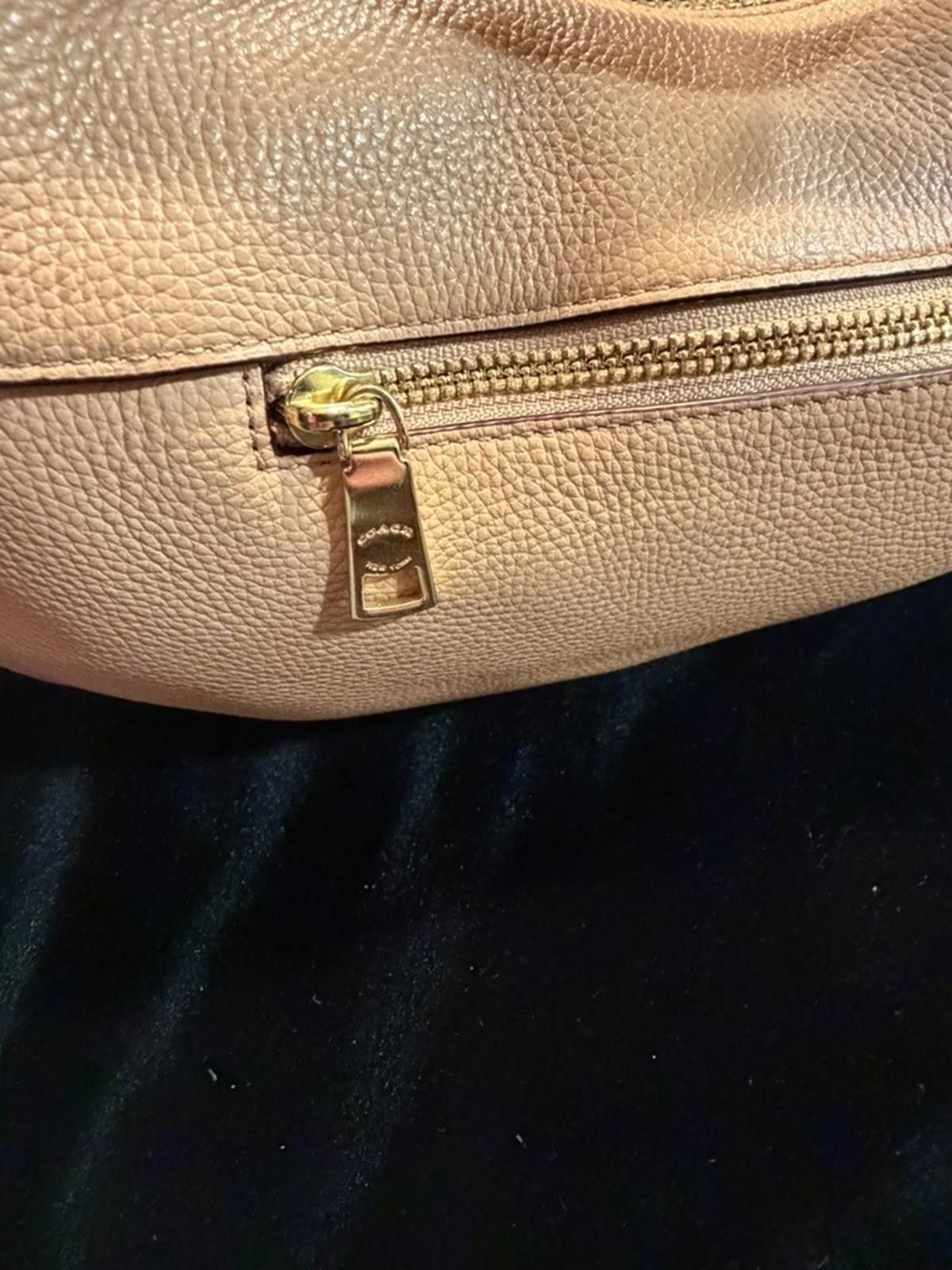 Coach Coach Harley East West Soft Pink Leather Hobo Bag F38250 Size ONE SIZE - 6 Thumbnail