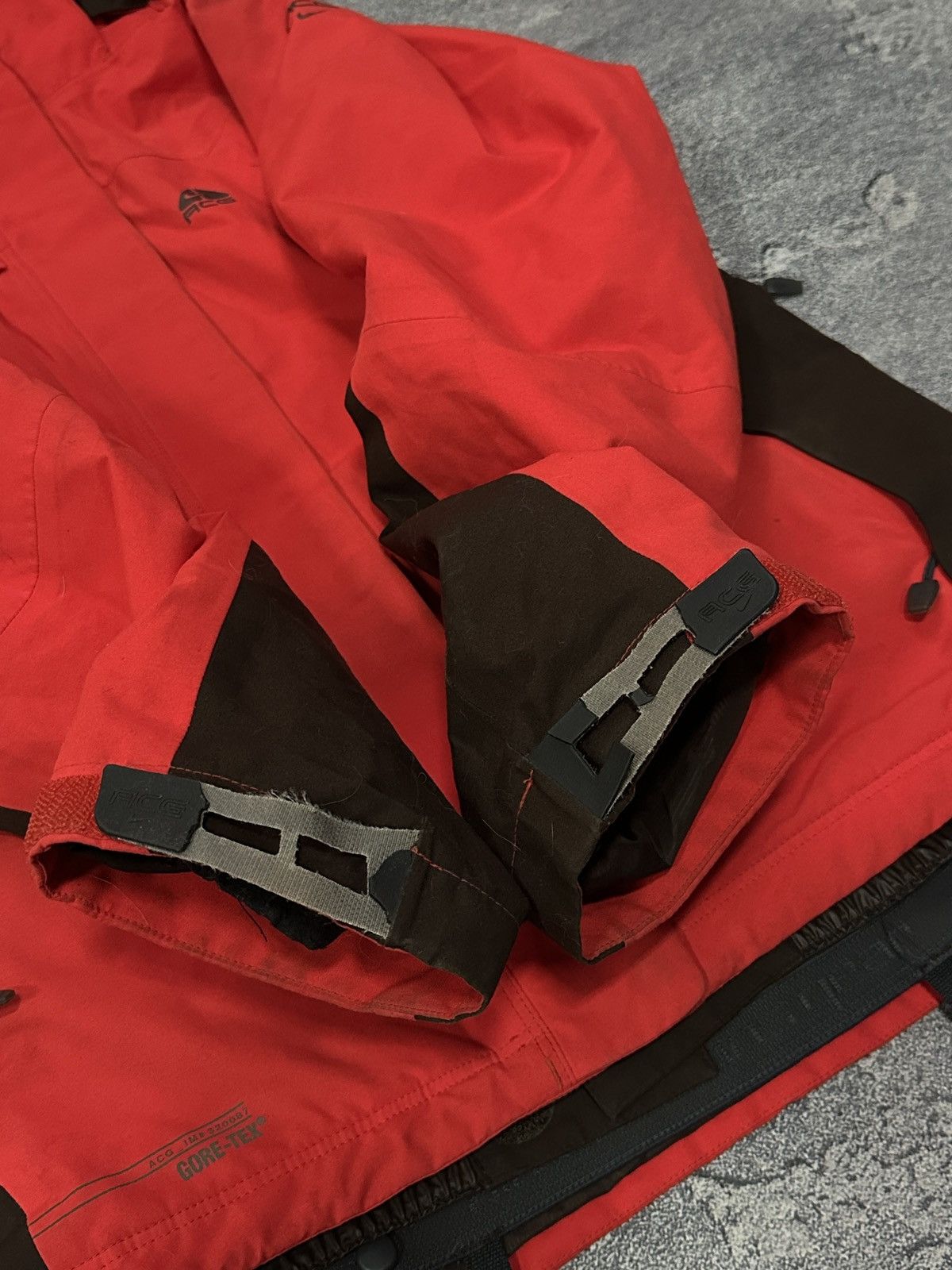 Nike ACG Nike ACG Gore-Tex Women's Waterproof Ski Jacket Red Size S Size S / US 4 / IT 40 - 13 Thumbnail