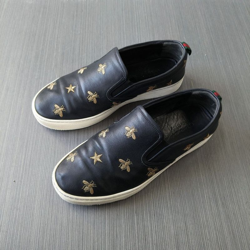 Gucci Black Leather Bee Embroidered Slip-on Sneakers