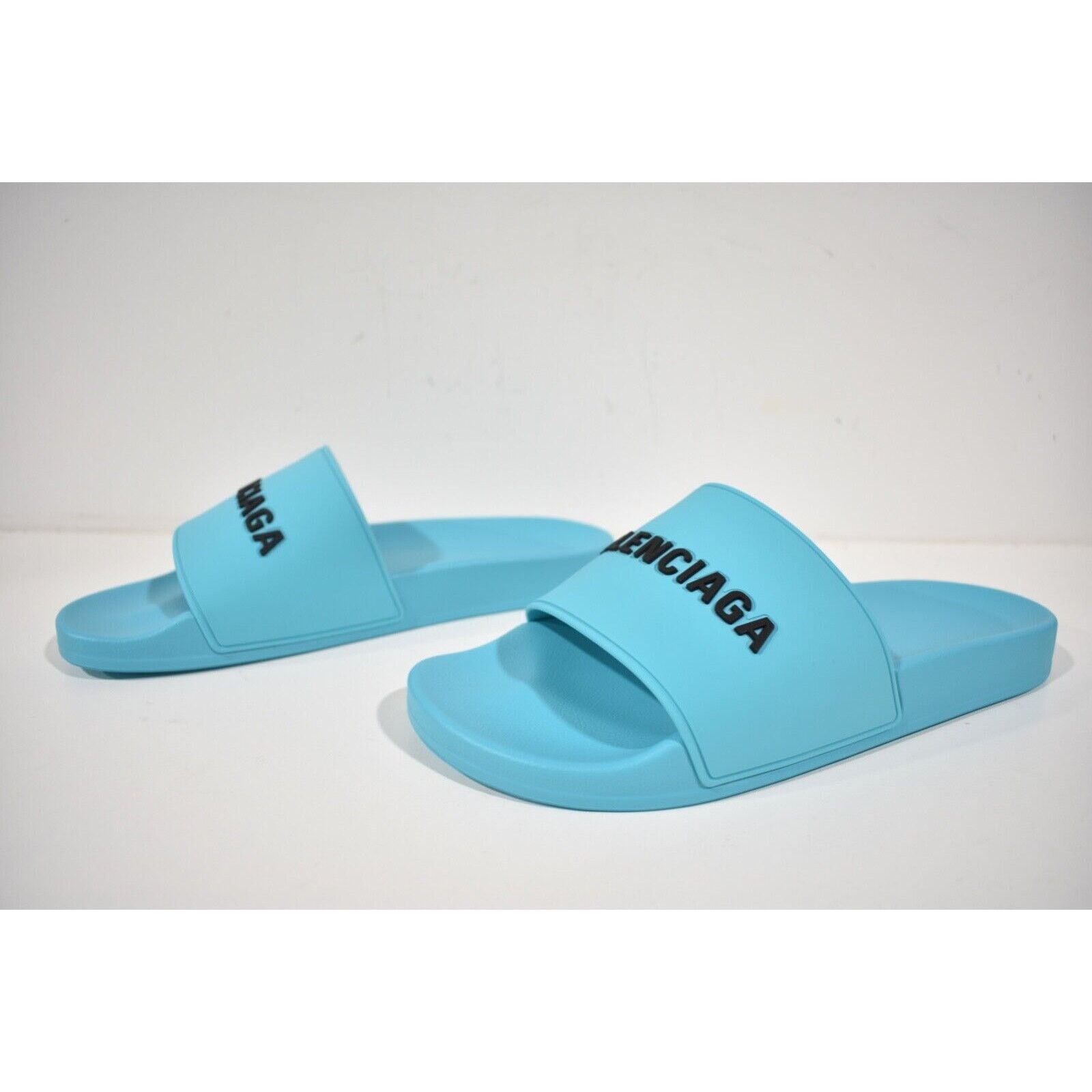 Balenciaga Balenciaga Turquoise Logo Slide Pool Sandal Flip Flop 43 10 Size US 10 / EU 43 - 10 Thumbnail