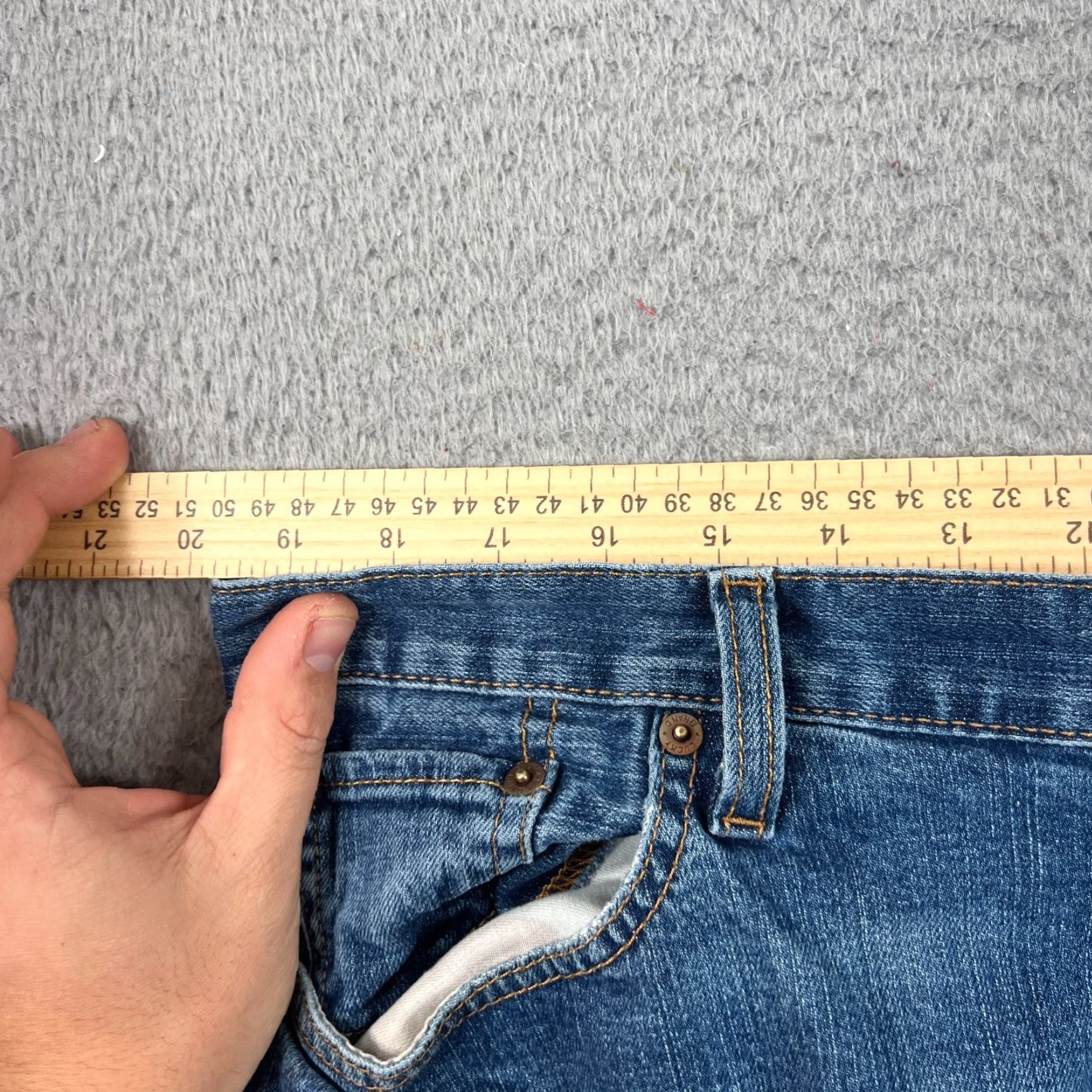 Lucky Brand VINTAGE Lucky Brand Jeans Mens 38 Classic Fit Cotton Denim Blue 5-Pocket Design Inseam 34 Slim Straight Rise Mid Regular Mens Jeans Size US 38 / EU 54 - 5 Thumbnail