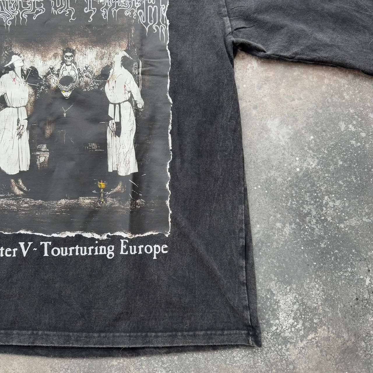 Japanese Brand Cradle of Filth Faded Long Sleeve Shirt Size US M / EU 48-50 / 2 - 8 Thumbnail