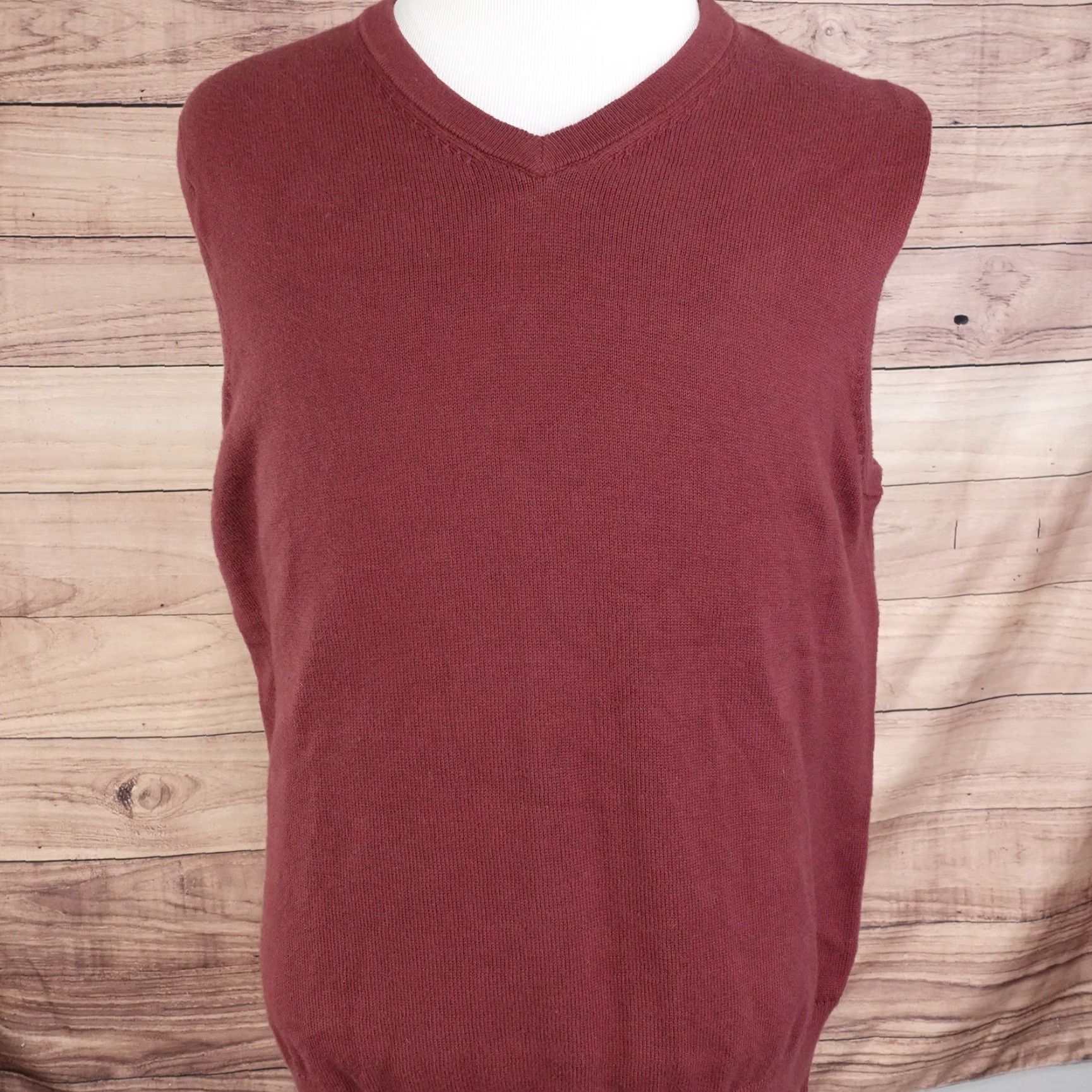 CO Duluth Trading Co V-Neck Sleeveless Sweater Vest Mens Large Red Cotton Nylons Casual 2020s Size US L / EU 52-54 / 3 - 2 Thumbnail