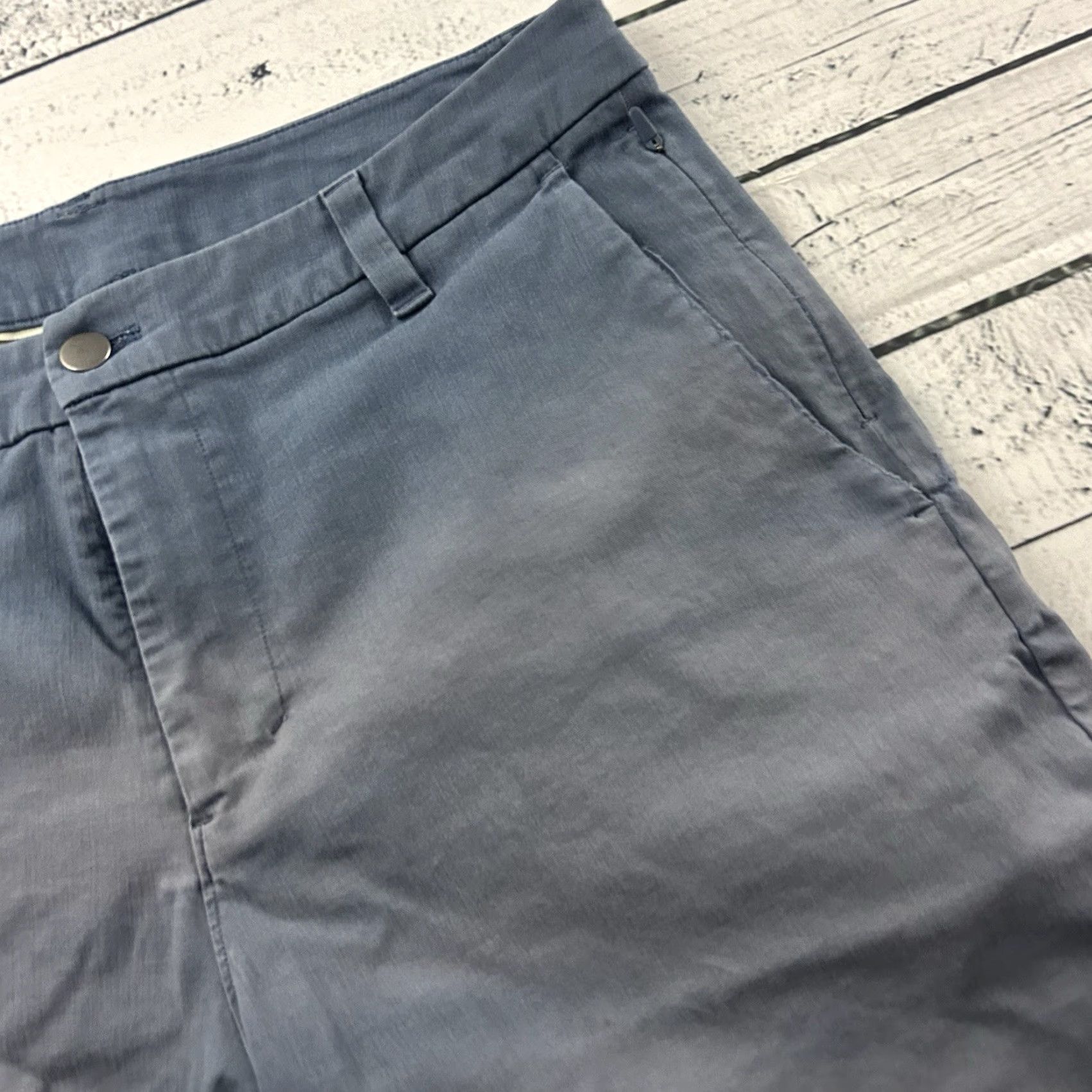 Lululemon Lululemon ABC Classic Fit Shorts Men's 32 Blue 8" Inseam Shirt? Size US 32 / EU 48 - 2 Thumbnail