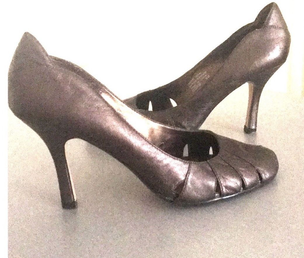 Alfani ALFANI BRONZED LEATHER CUT OUT HEELS Size US 6 / IT 36 - 1 Thumbnail