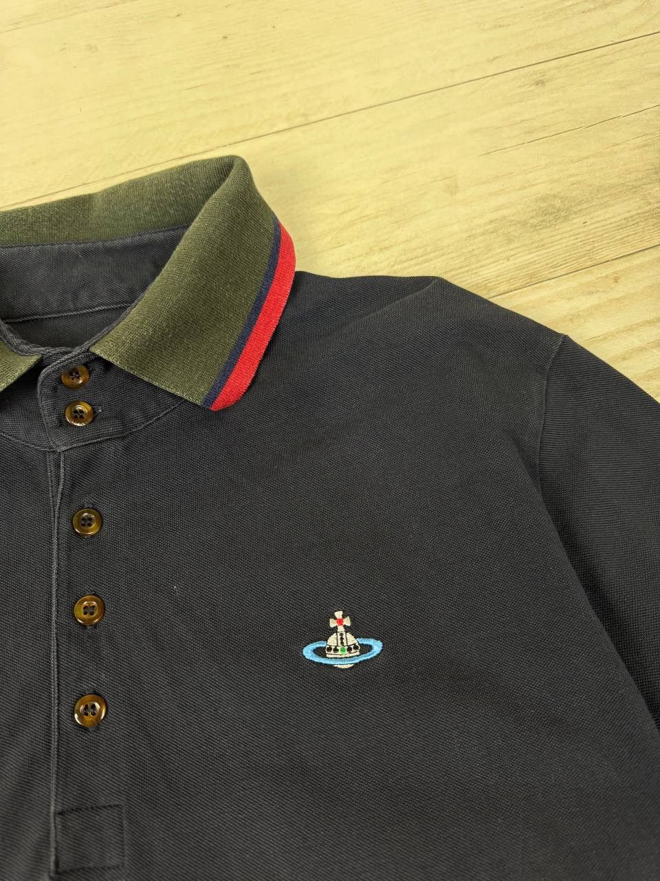 Vivienne Westwood Vivienne Westwood Polo Shirt Logo Orb Luxury Size US XL / EU 56 / 4 - 6 Thumbnail