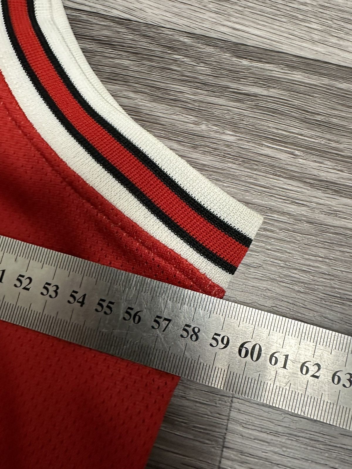 Champion Champion Chicago Bulls 23 Jordan Vintage Red Jersey hype Size US L / EU 52-54 / 3 - 9 Thumbnail