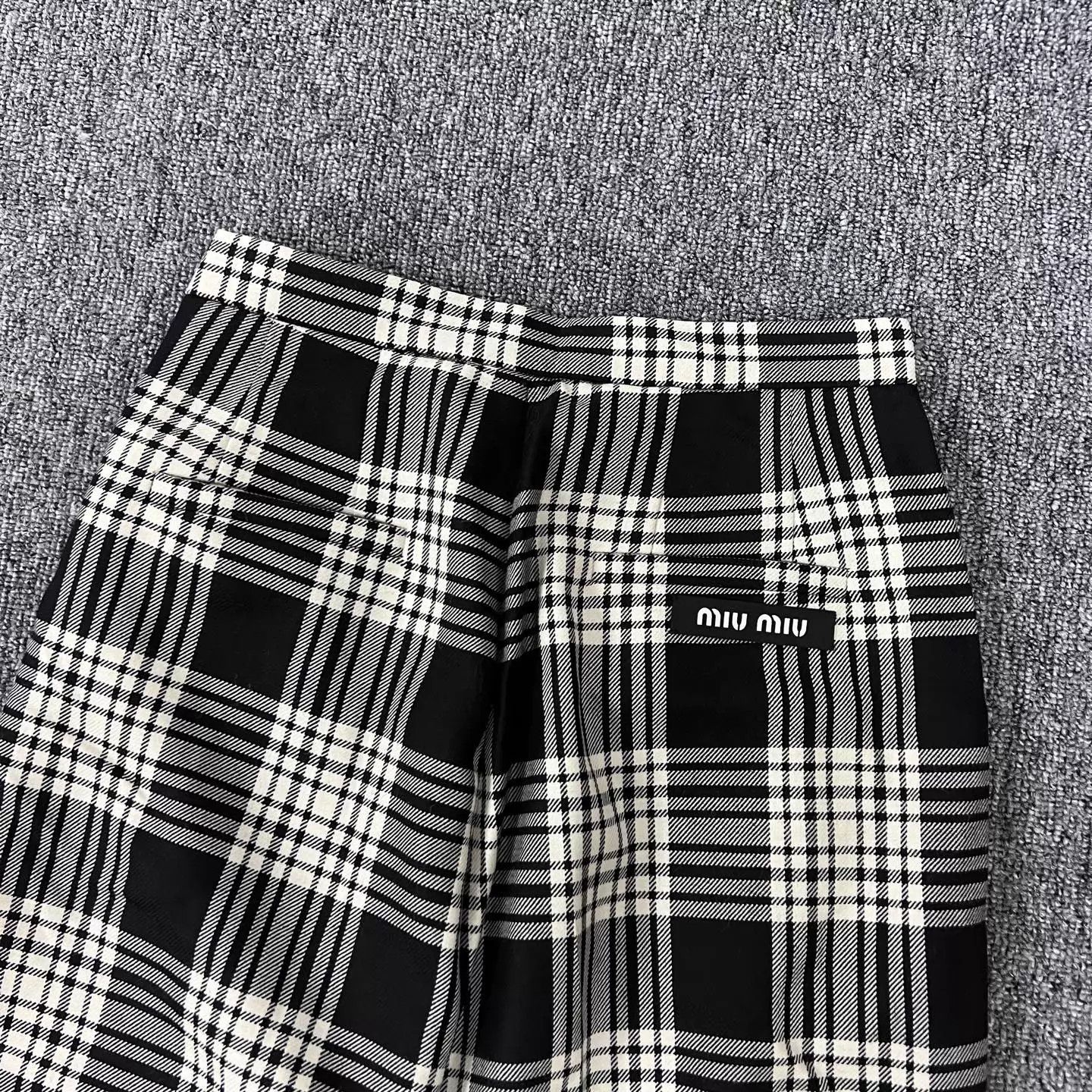Miu Miu MIU MIU Logo Checked Black/White Wide-Leg Trousers Size 24" / US 00 / IT 34 - 4 Thumbnail