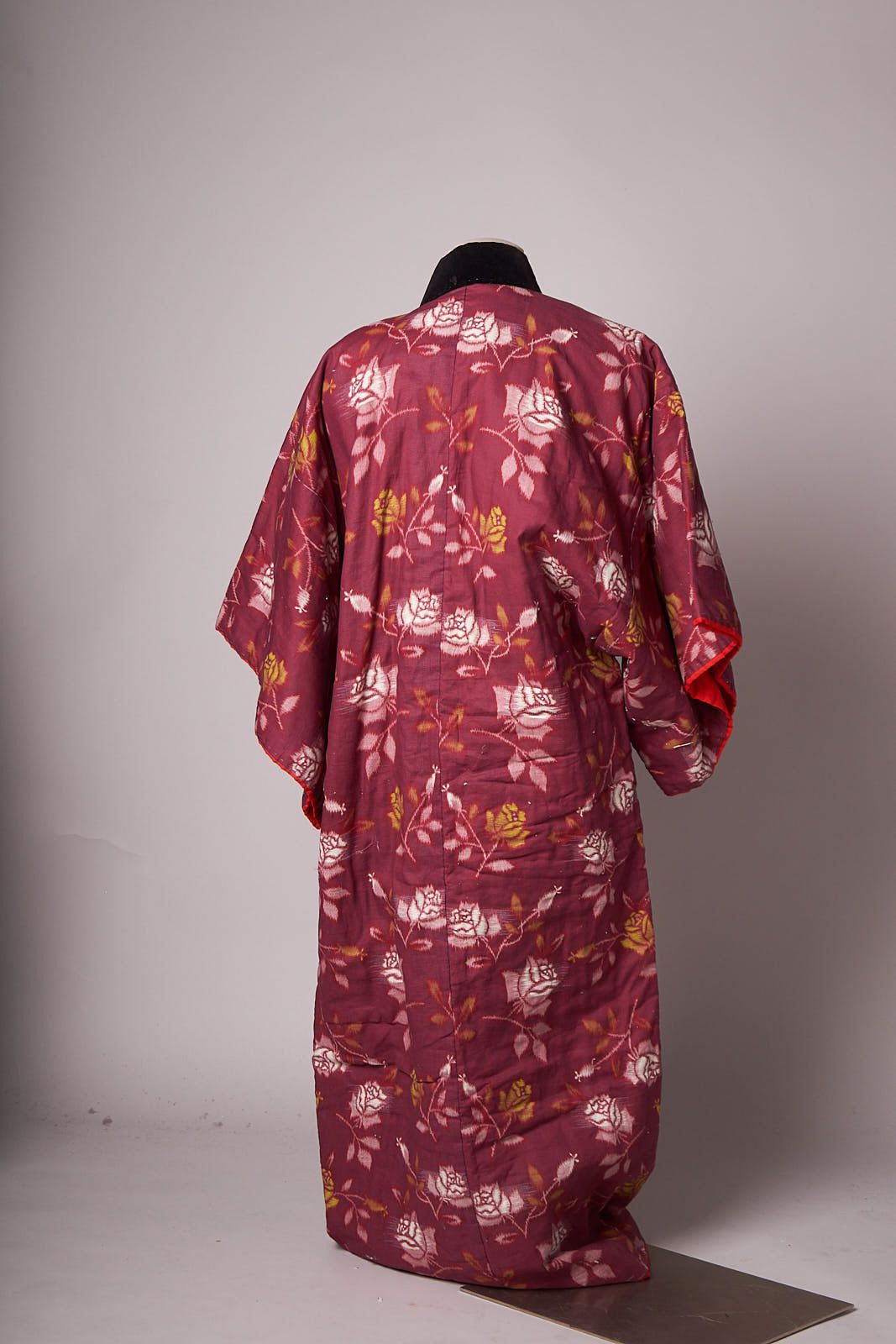 Vintage 1960s Japanese Winter Kimono Jacket Velvet Trim Size ONE SIZE - 5 Thumbnail