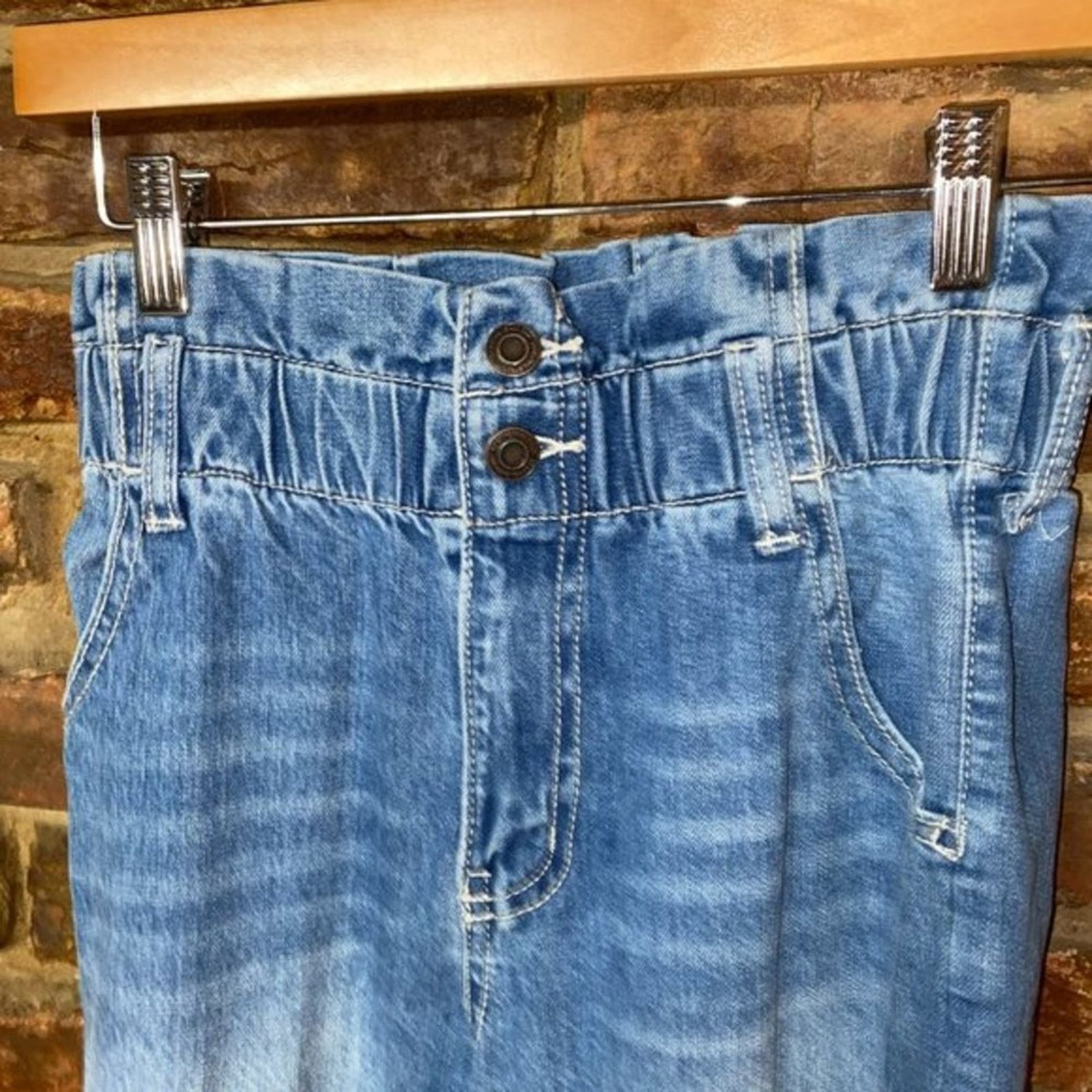 Other SO Medium Blue Denim High Rise Elastic Waist Mom Jeans 1/25W Size 25" / US 0 / IT 36 - 9 Thumbnail