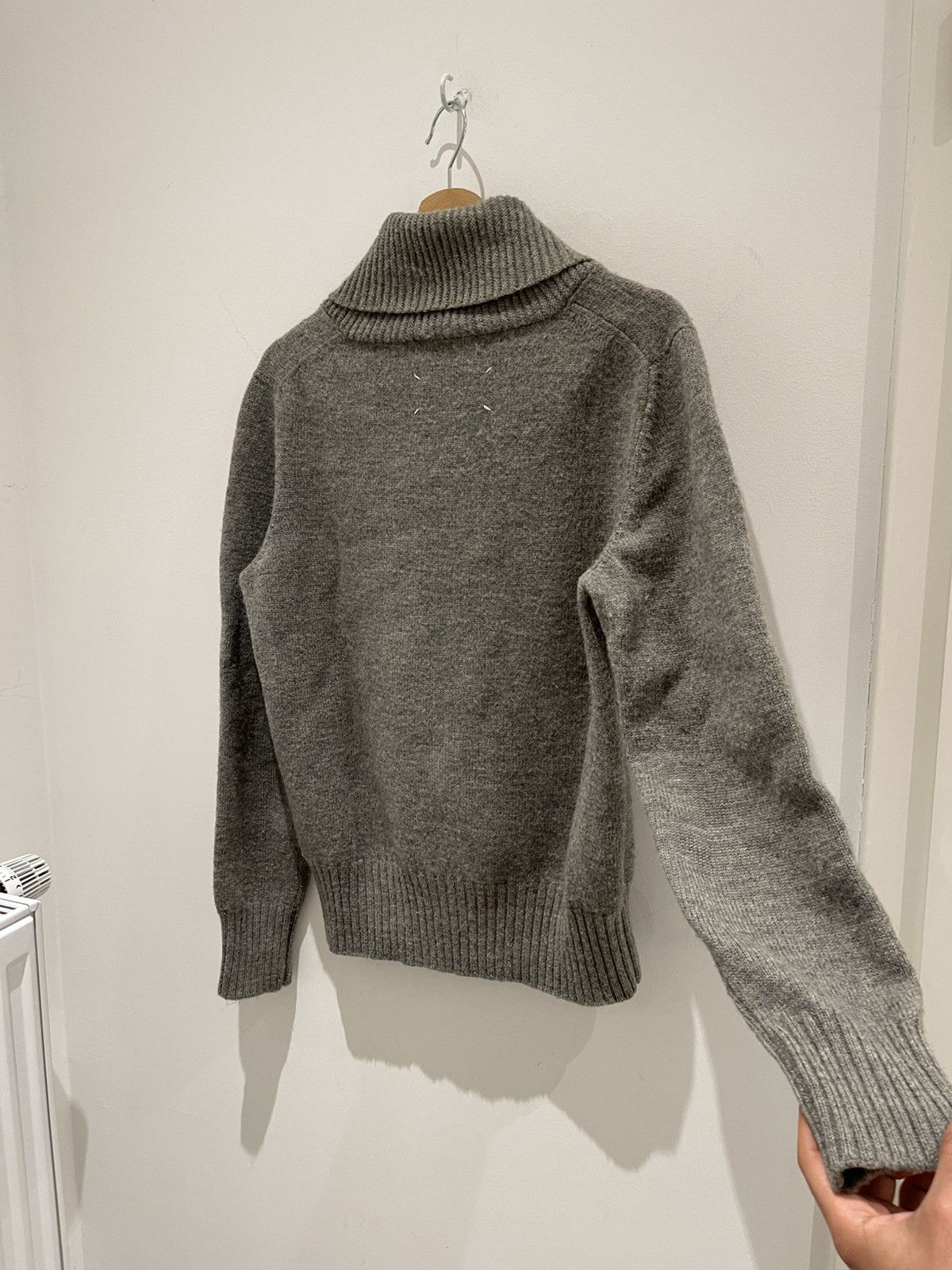 Maison Margiela Maison Margiela Fall 2004 Grey Wool Shawl Collar KnitSweater Size US M / EU 48-50 / 2 - 17 Thumbnail