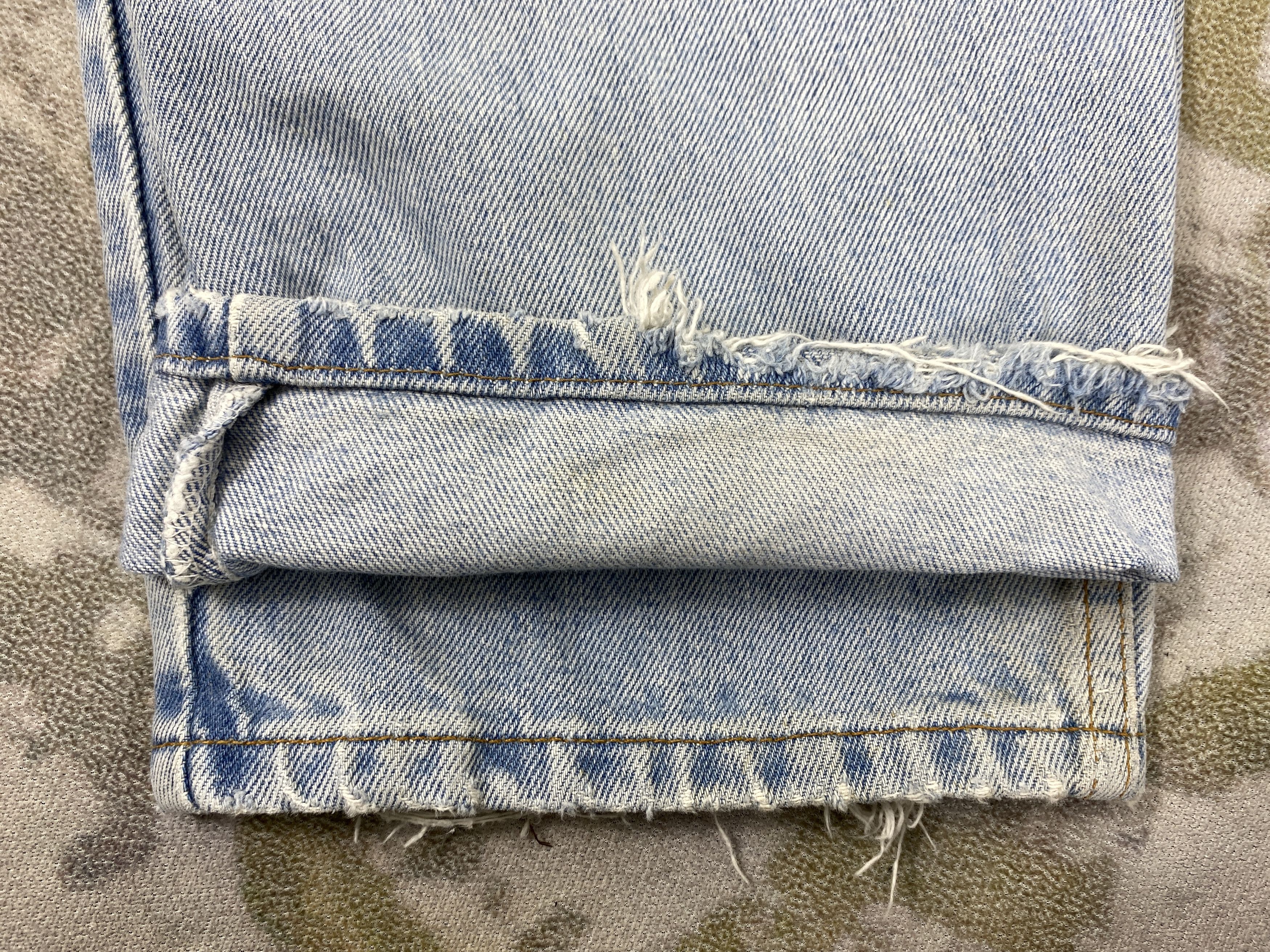 Japanese Brand Light Blue Wash Vintage Levi's 560 36x30.5 Denim -JN1461 Size US 36 / EU 52 - 13 Thumbnail