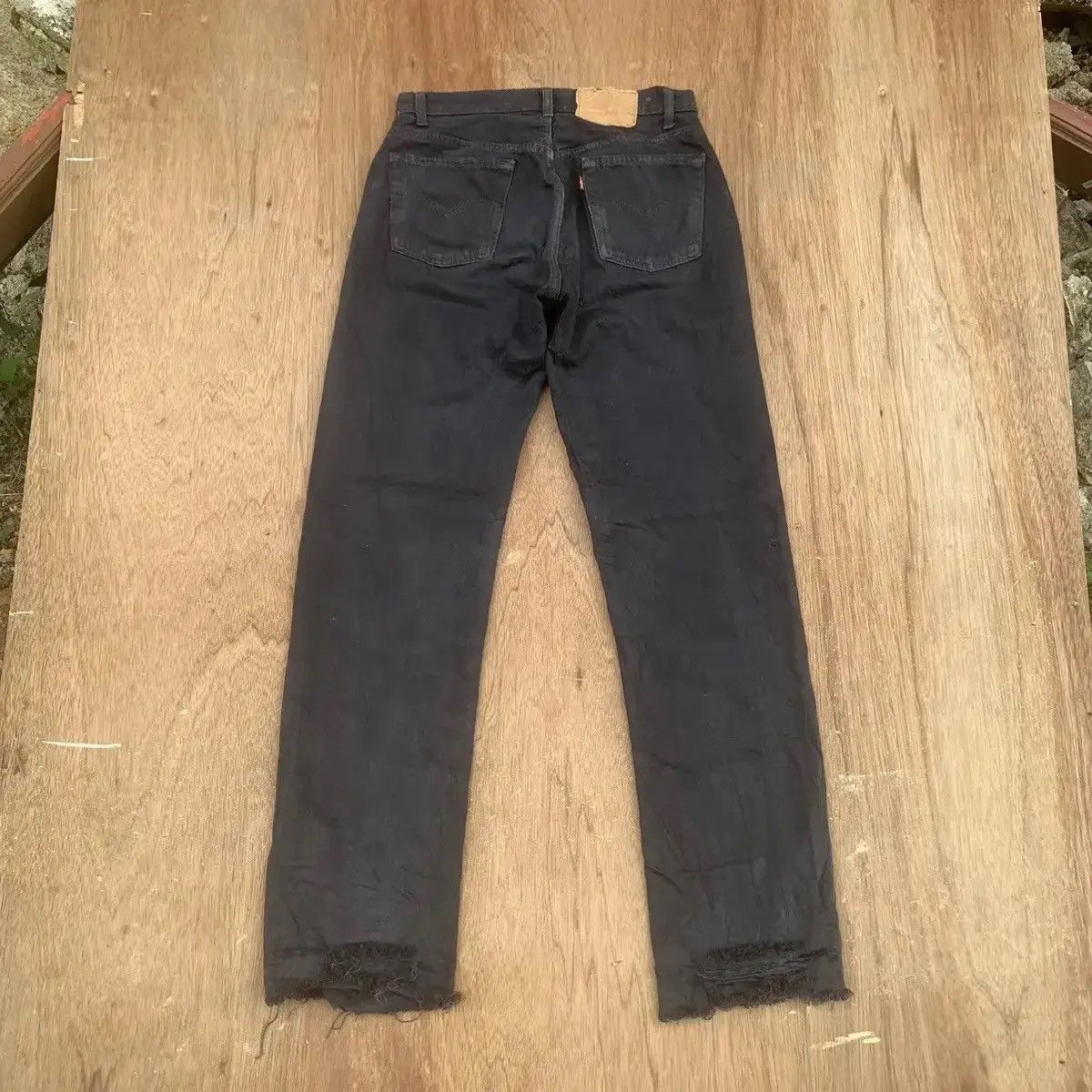 Levi's 🔥 1980’s VINTAGE LEVI’S JEANS SUPER BLACK LEVIS DENIM PANTS Size US 28 / EU 44 - 10 Thumbnail