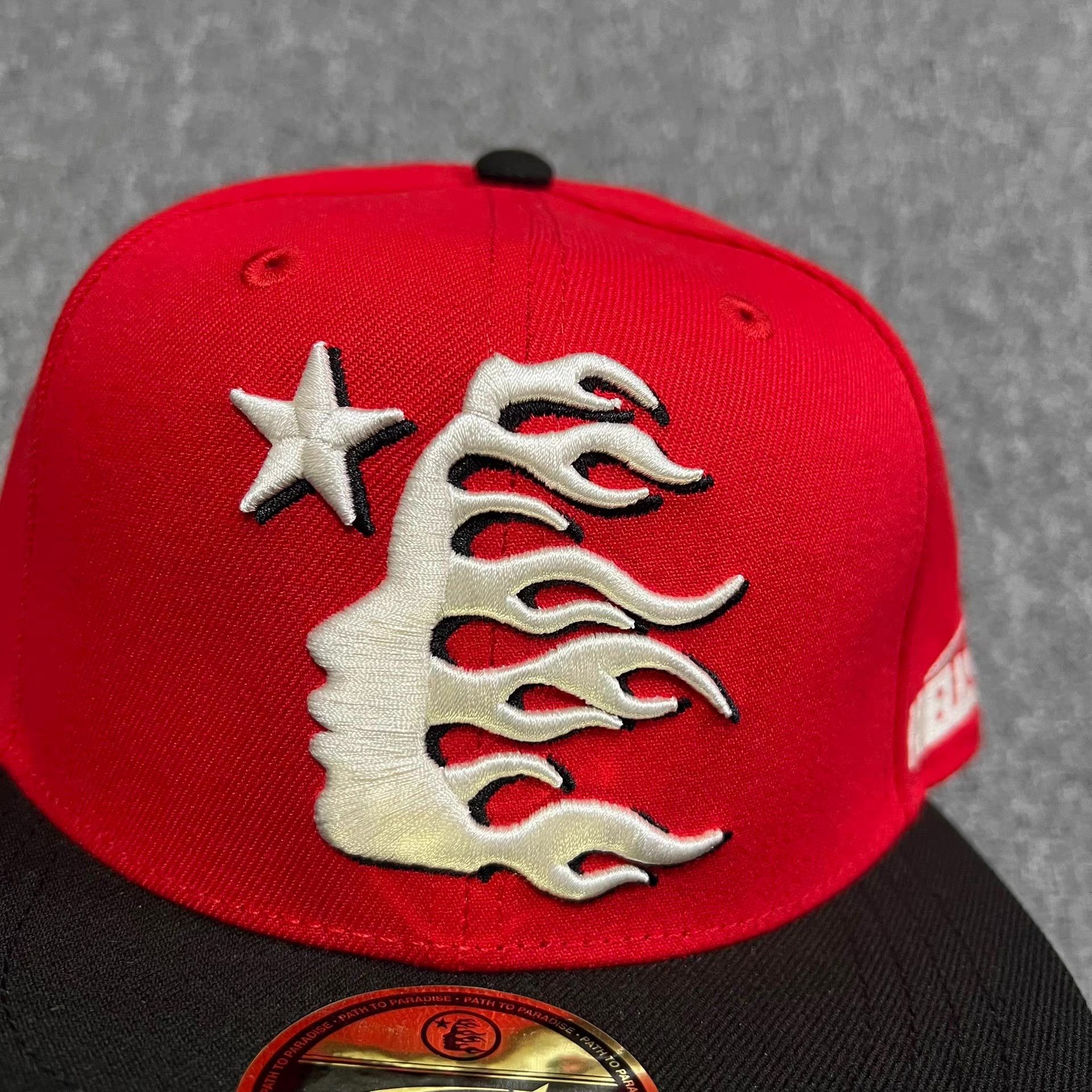 HELLSTAR Hellstar Embroidered Flat Brim Baseball Cap / Sun Hat Q7 Size ONE SIZE - 2 Thumbnail