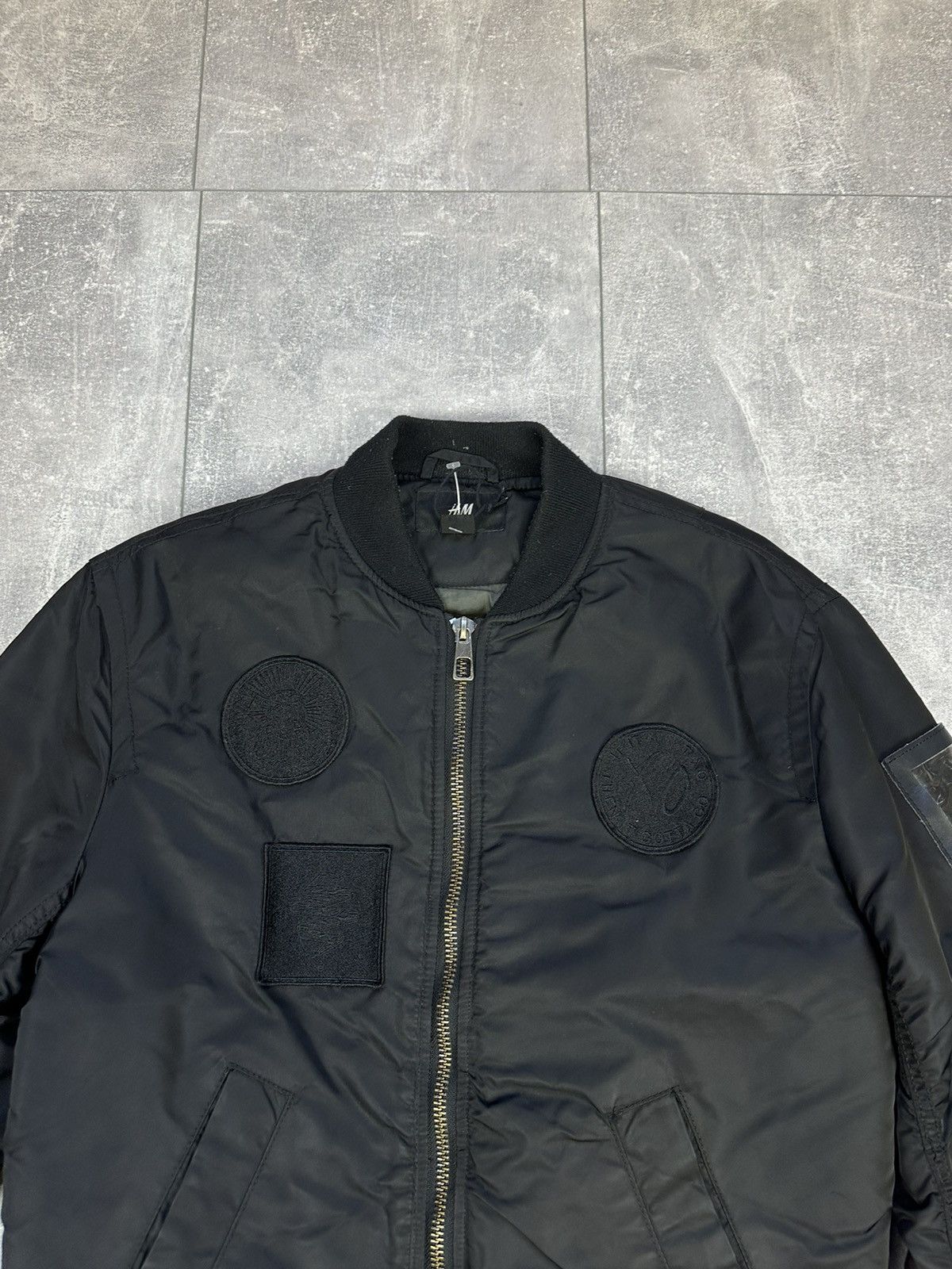 XO Men’s black bomber h&m Xo patch print logo Size US XS / EU 42 / 0 - 3 Thumbnail