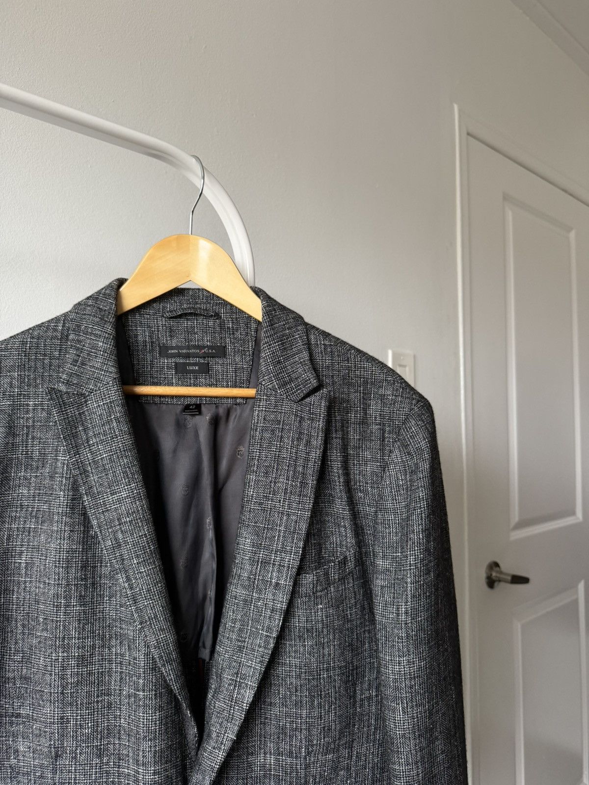 John Varvatos John Varvatos USA Luxe Blazer 42R Gray Sport Coat Jacket Size US L / EU 52-54 / 3 - 6 Thumbnail