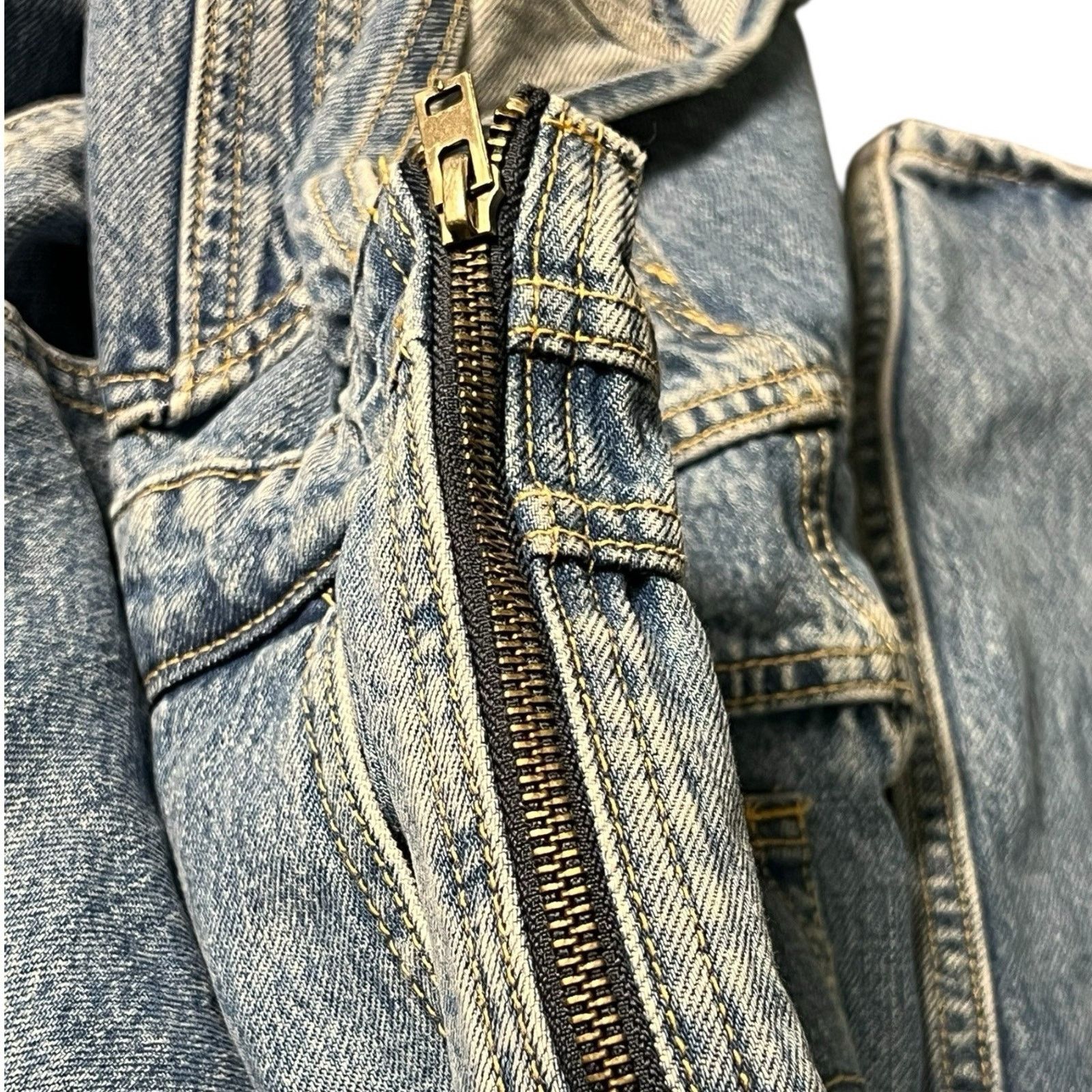 Levi's Levi’s Overalls 28W Premium Waterless Bib Jeans Womens Denim Size 28" / US 6 / IT 42 - 6 Thumbnail