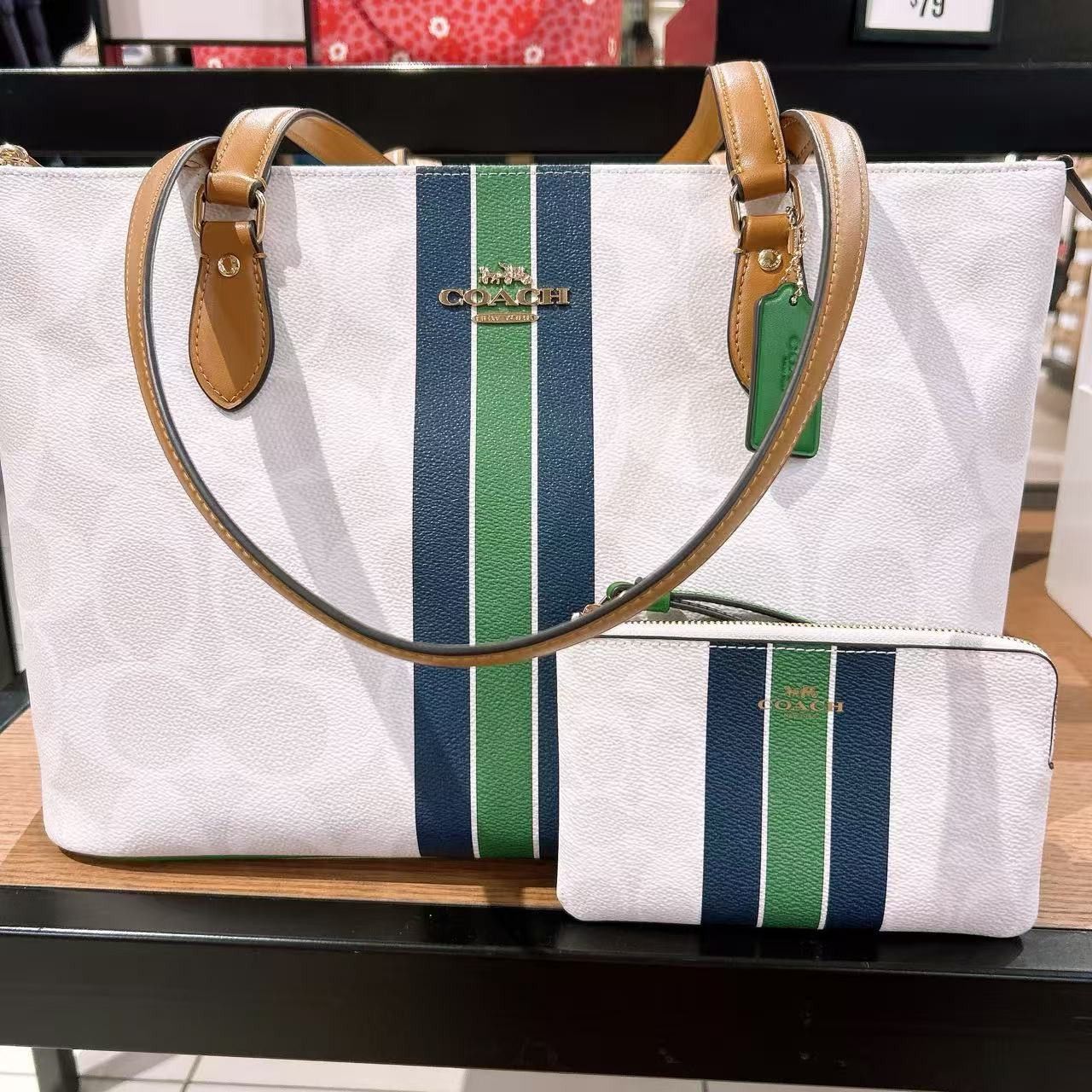 Coach Medium Id Zip Wallet With Varsity Stripe CBO79 Size ONE SIZE - 4 Thumbnail