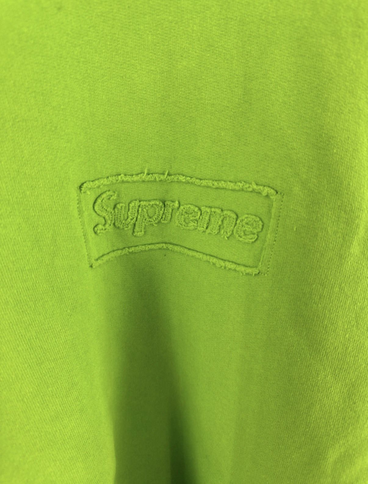 Supreme Supreme cutout box logo crewneck Size US M / EU 48-50 / 2 - 2 Thumbnail