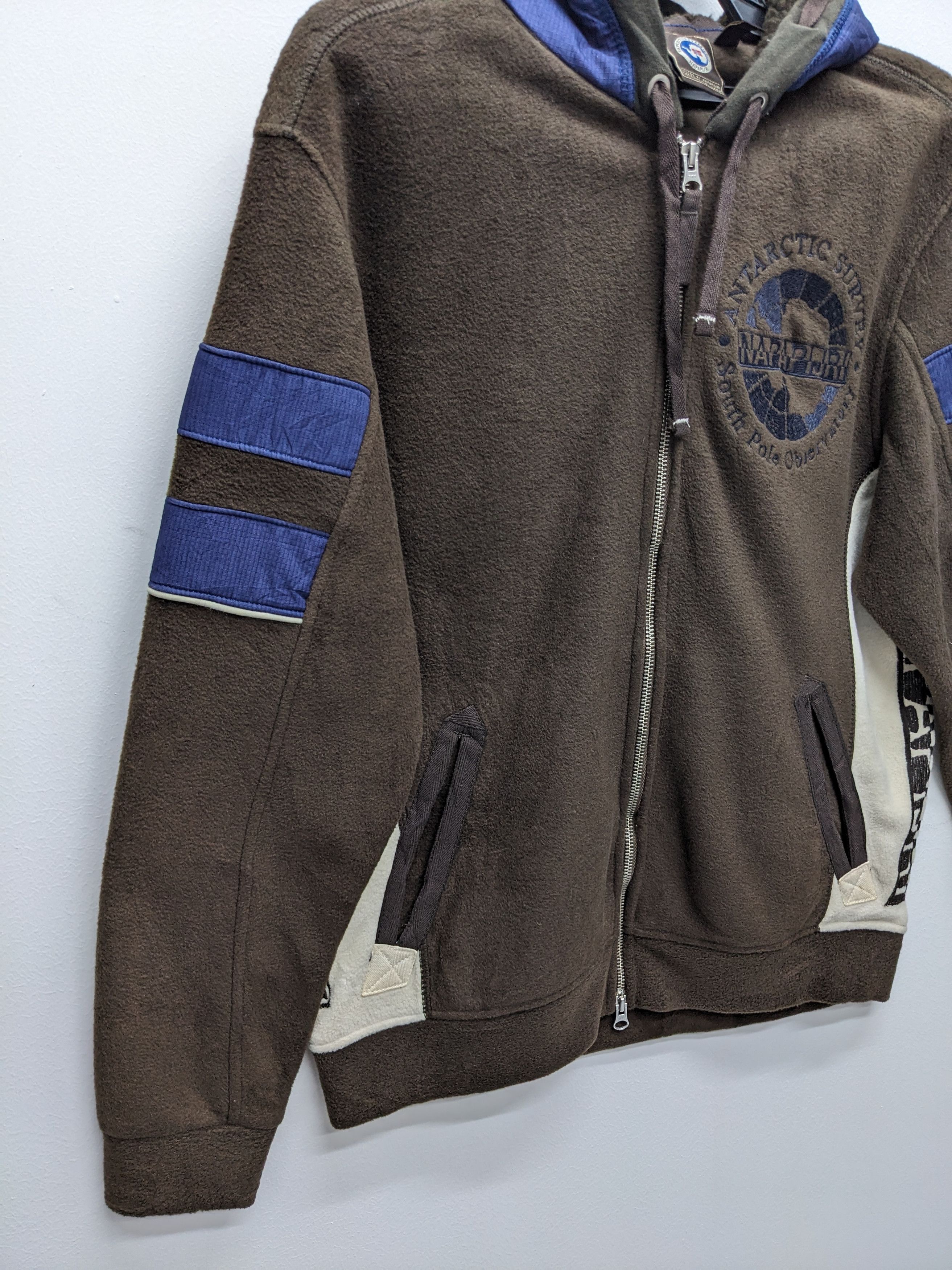 Napapijri NAPAPIJIRI GEOGRAPHIC ANTARCTIC SURVEY HOODIES Size US L / EU 52-54 / 3 - 7 Thumbnail