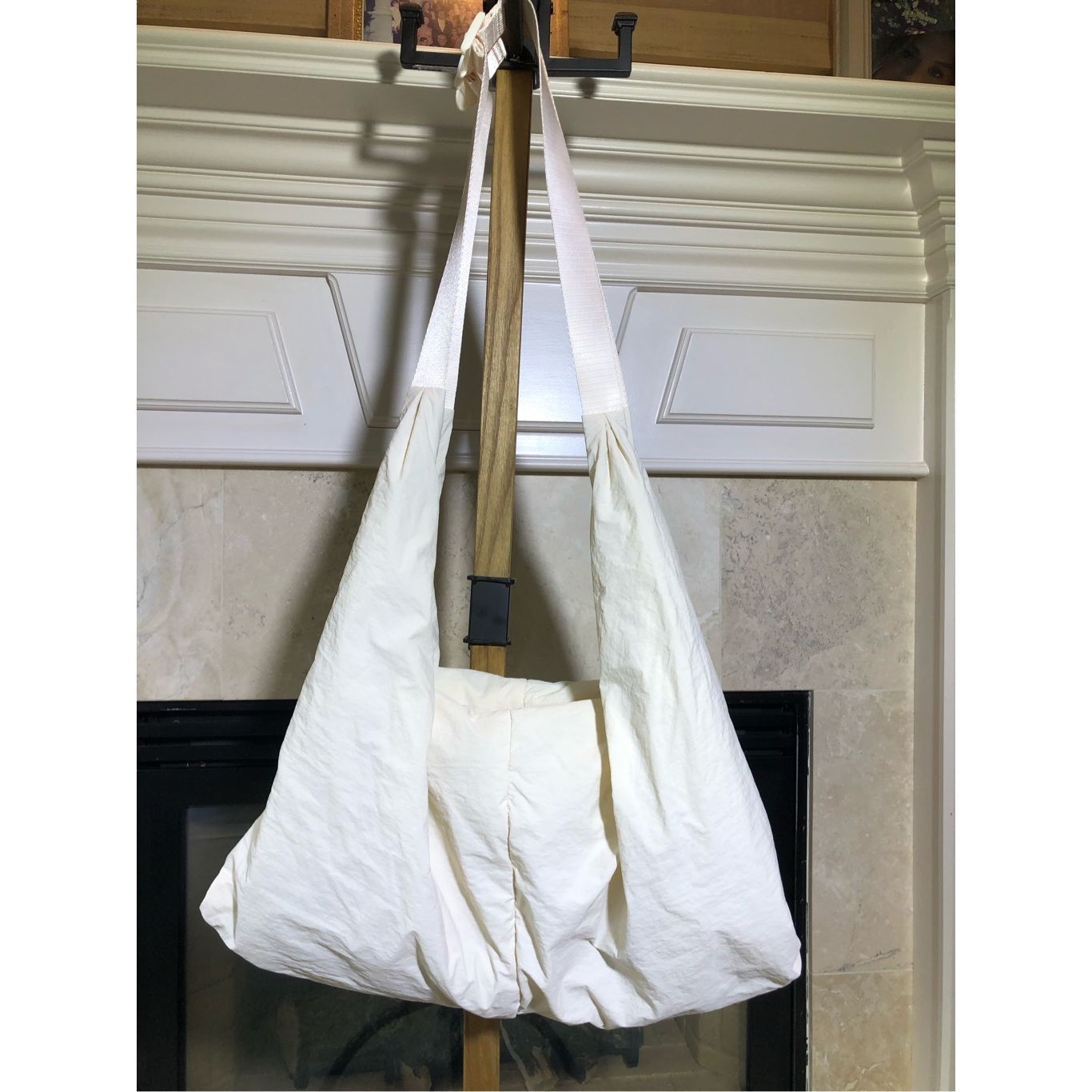 Other All in Motion Women’s Cream Puffer Style Shoulder Bag Size ONE SIZE - 1 Thumbnail