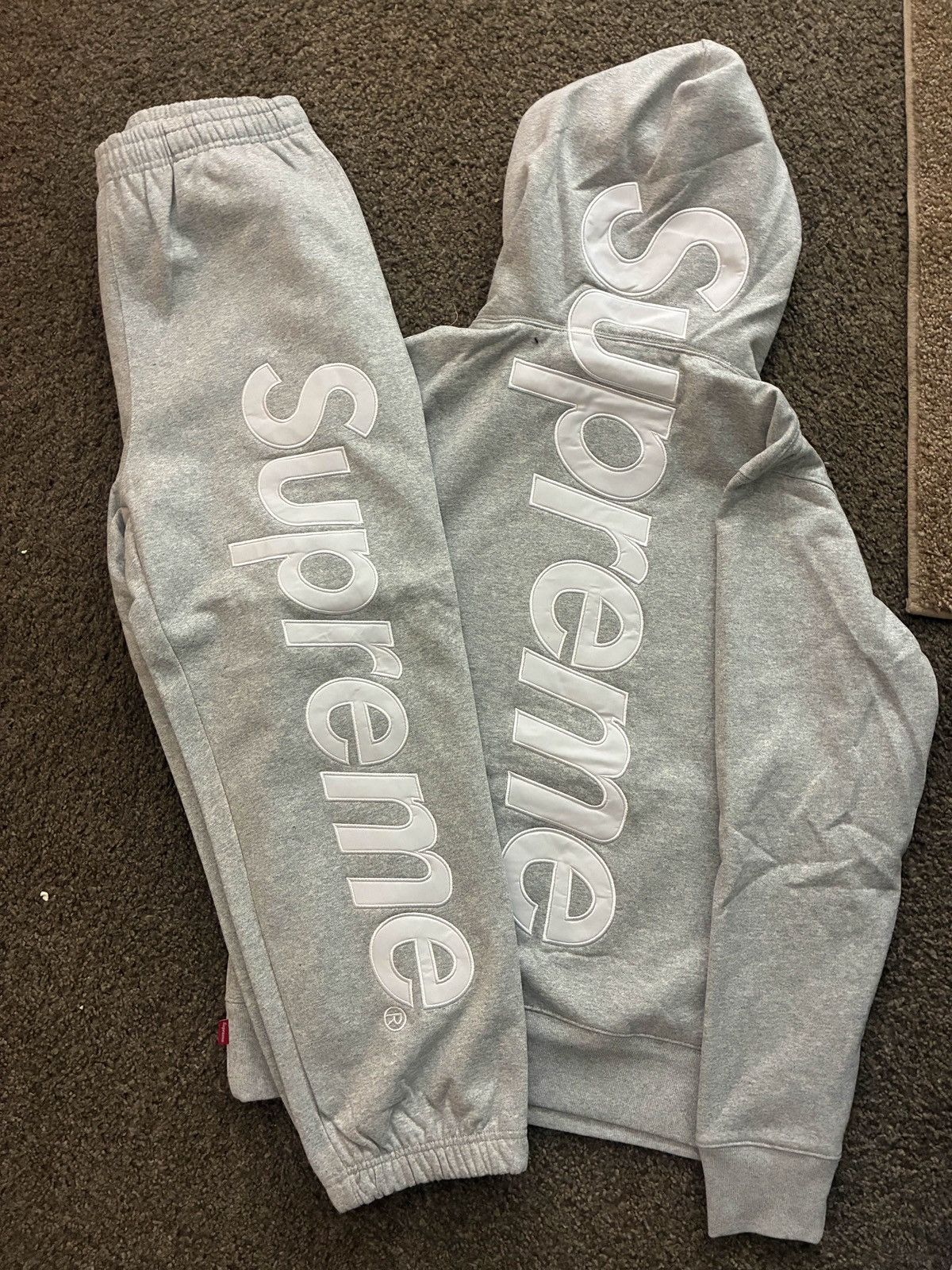 Supreme Supreme logo set Size US XXS / EU 40 - 2 Thumbnail
