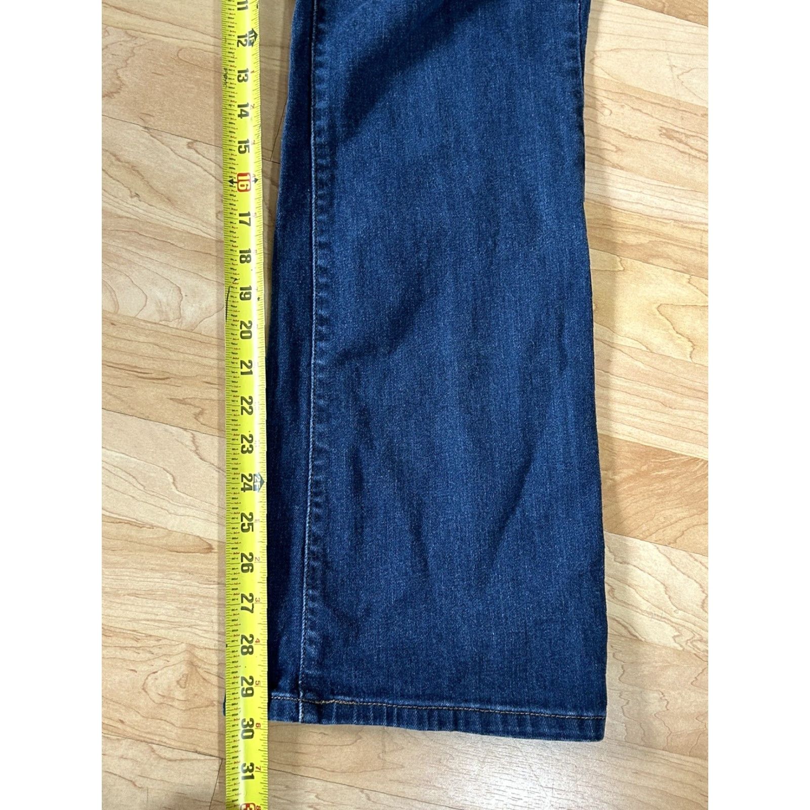 Levi's **Levi's Women's 515 Blue Bootcut Jeans Medium** User: **Women's Levi's 515 Blue Medium Bootcut Jeans** Size 38" / US 16 / IT 52 - 3 Thumbnail