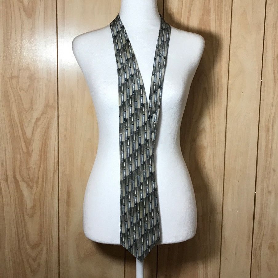 Geoffrey Beene Geoffrey Beene New York Classic Geometric Wide Silk Necktie Size ONE SIZE - 2 Thumbnail