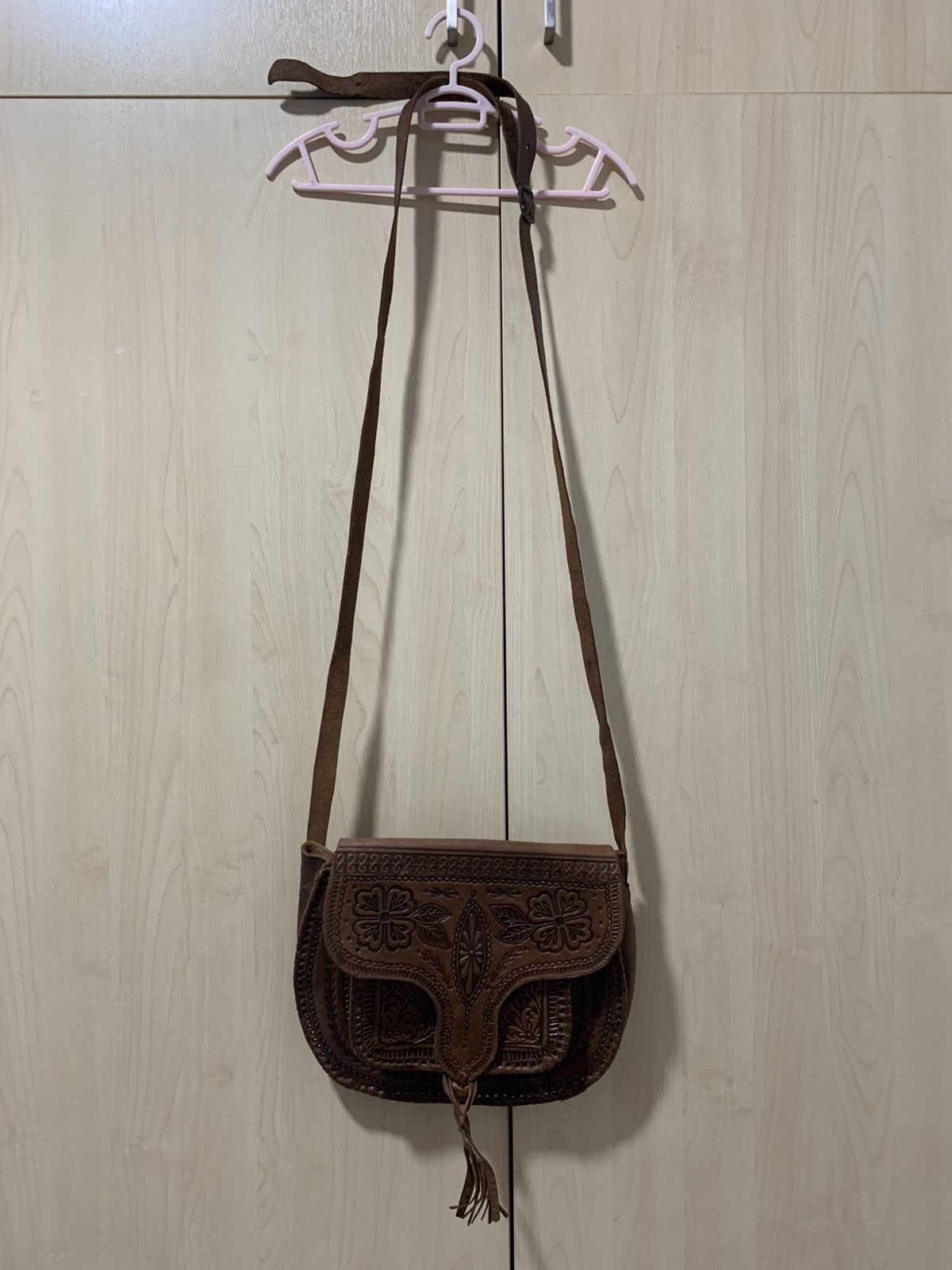 Handmade Vintage handmade sling bag leather Size ONE SIZE - 3 Thumbnail