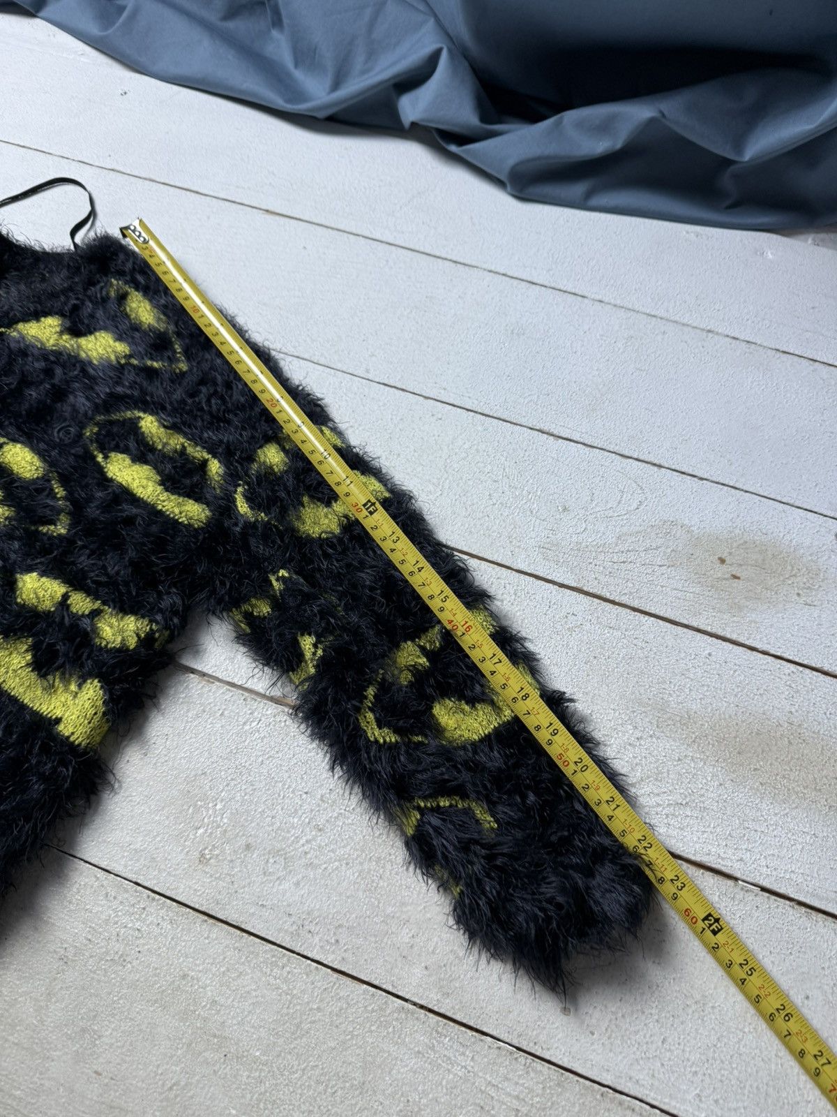 DC Comics Vintage 2013 Batman Fuzzy Knit Shaggy Sweater DC Comics Size L / US 10 / IT 46 - 13 Thumbnail
