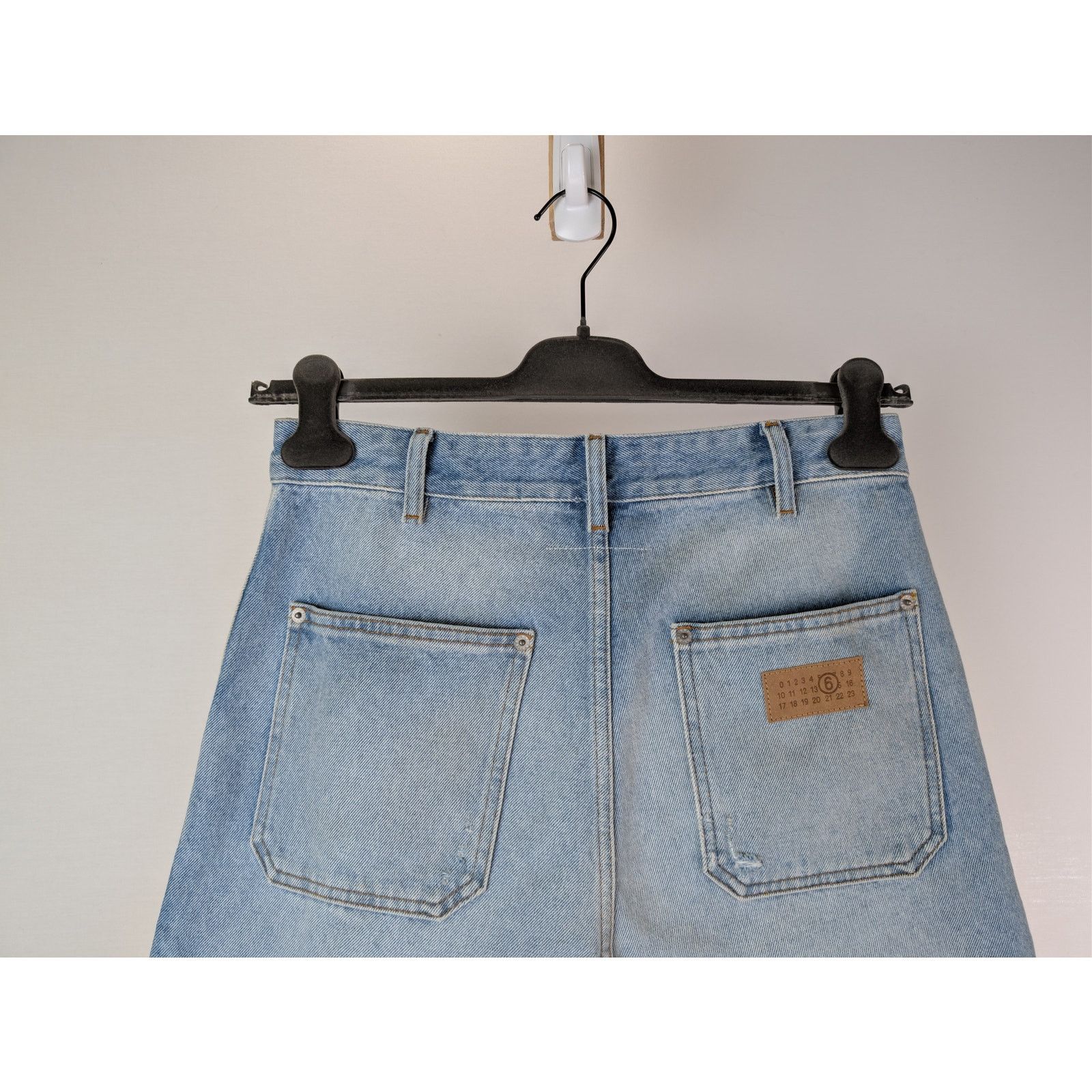 Maison Margiela o1rshd1 distressed straight-leg denim jeans blue used wash Size US 30 / EU 46 - 11 Thumbnail