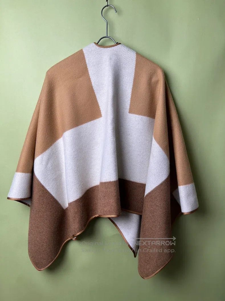 Hermes Hermes size 105*134 cm Color Block Cashmere Cloak Shawl Size XS / US 0-2 / IT 36-38 - 4 Thumbnail