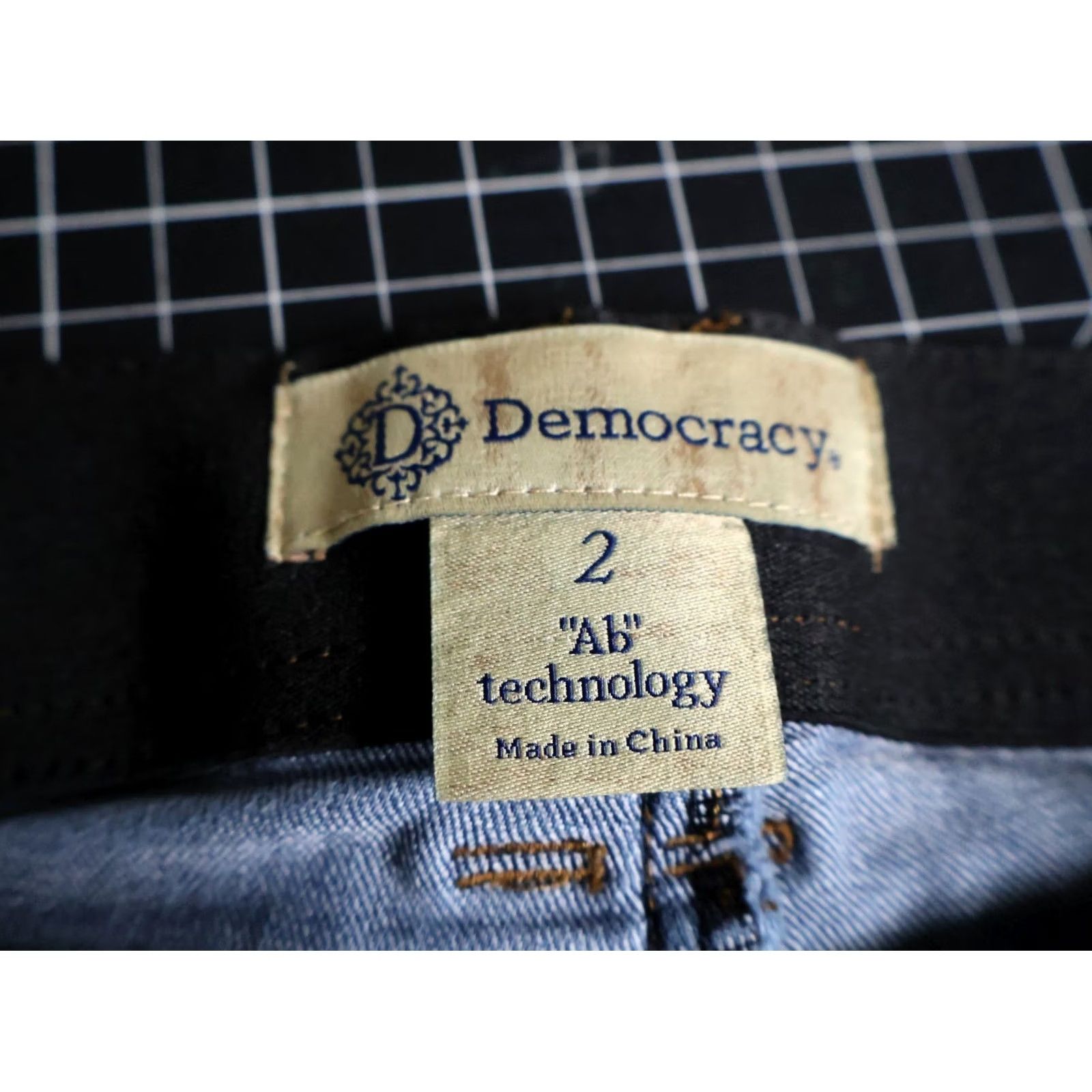 Vintage Democracy Ab Technology Jeans Women's 2 (28 x 28) Blue Tapered Leg Denim Size 26" / US 2 / IT 38 - 3 Thumbnail