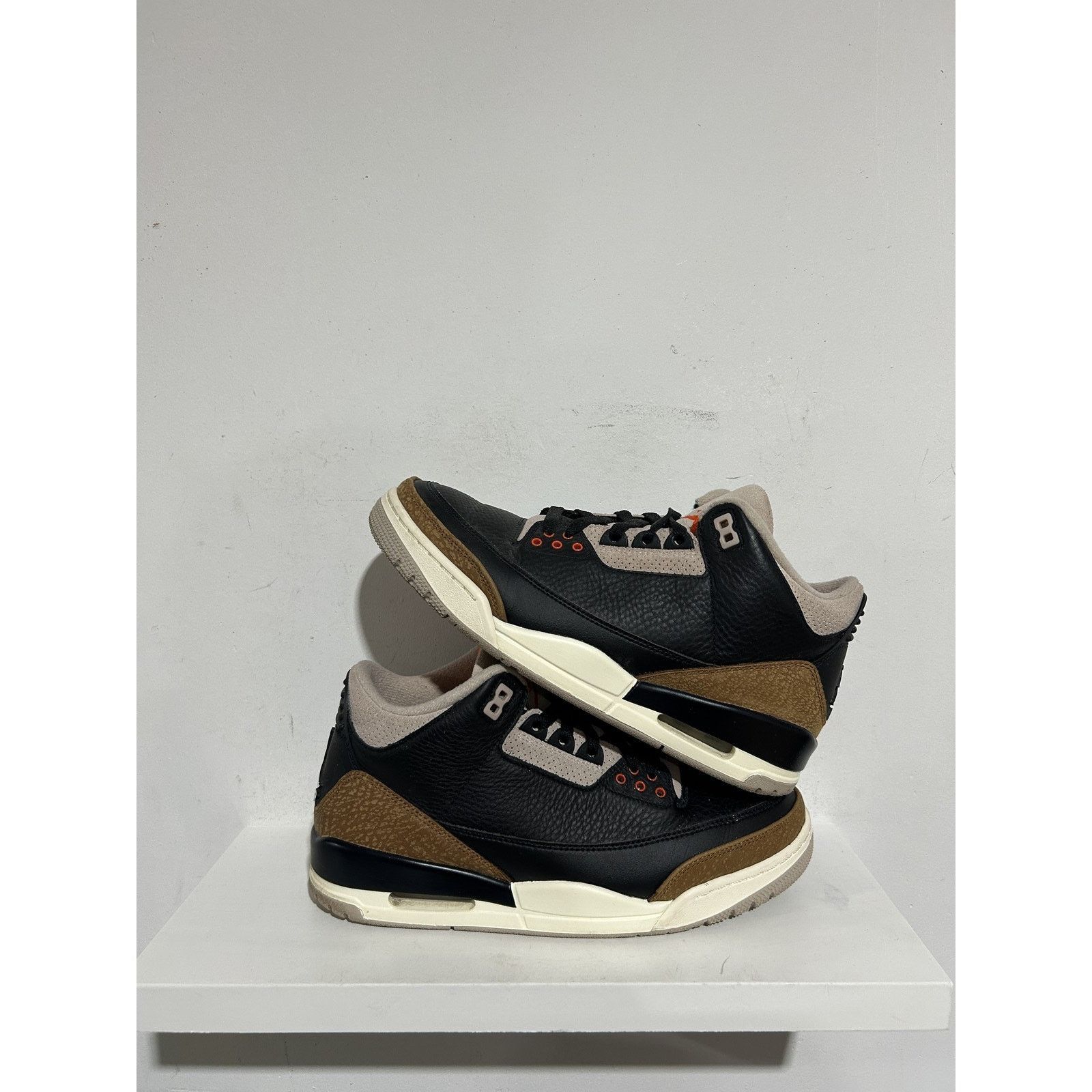 Jordan Brand JORDAN 3 DESERT ELEPHANT SIZE 9 PREOWNED Size US 9 / EU 42 - 1 Thumbnail