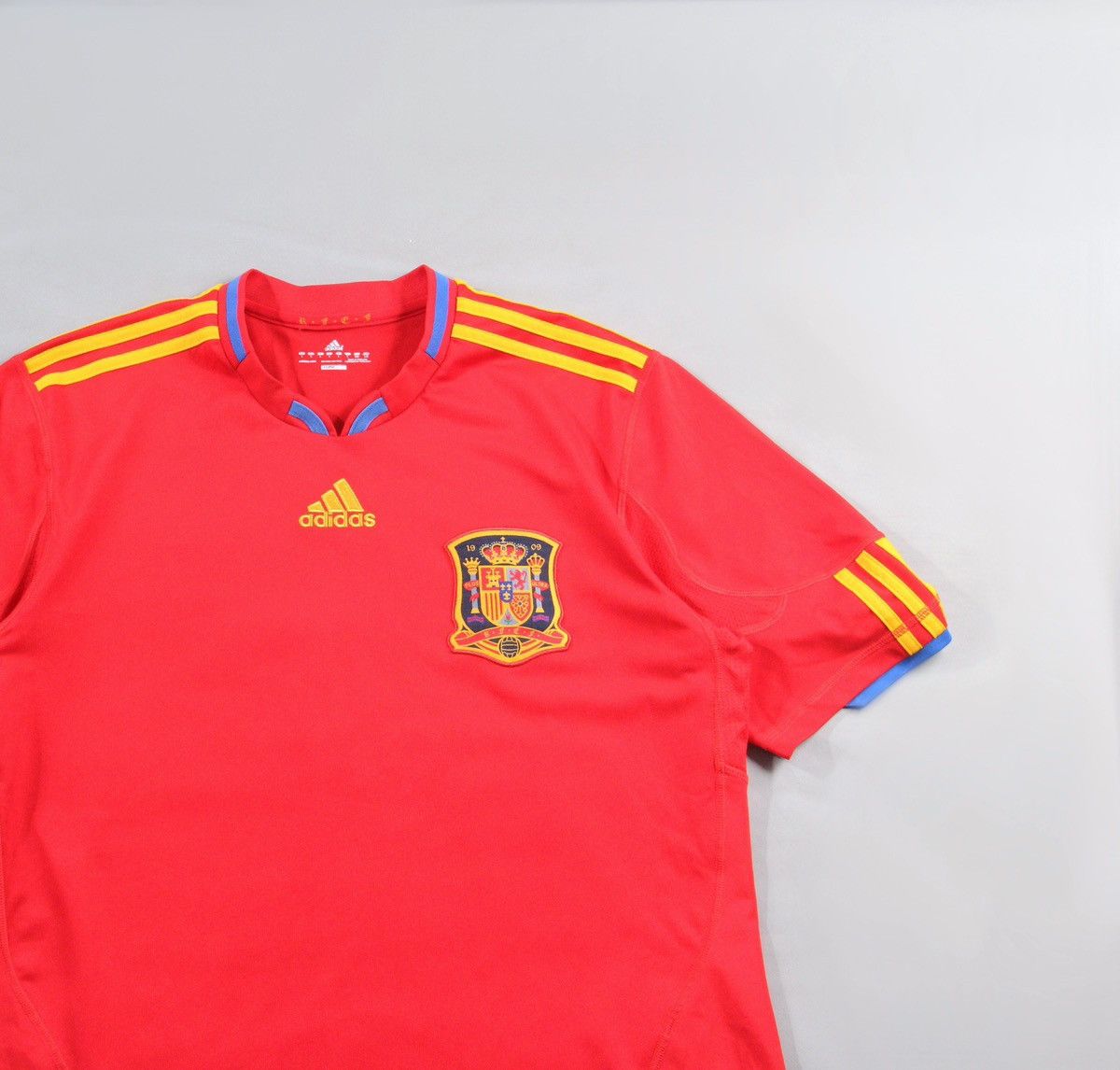 Adidas Adidas x Spain 2010 Soccer Football Vintage Jersey Shirt L Size US L / EU 52-54 / 3 - 2 Thumbnail