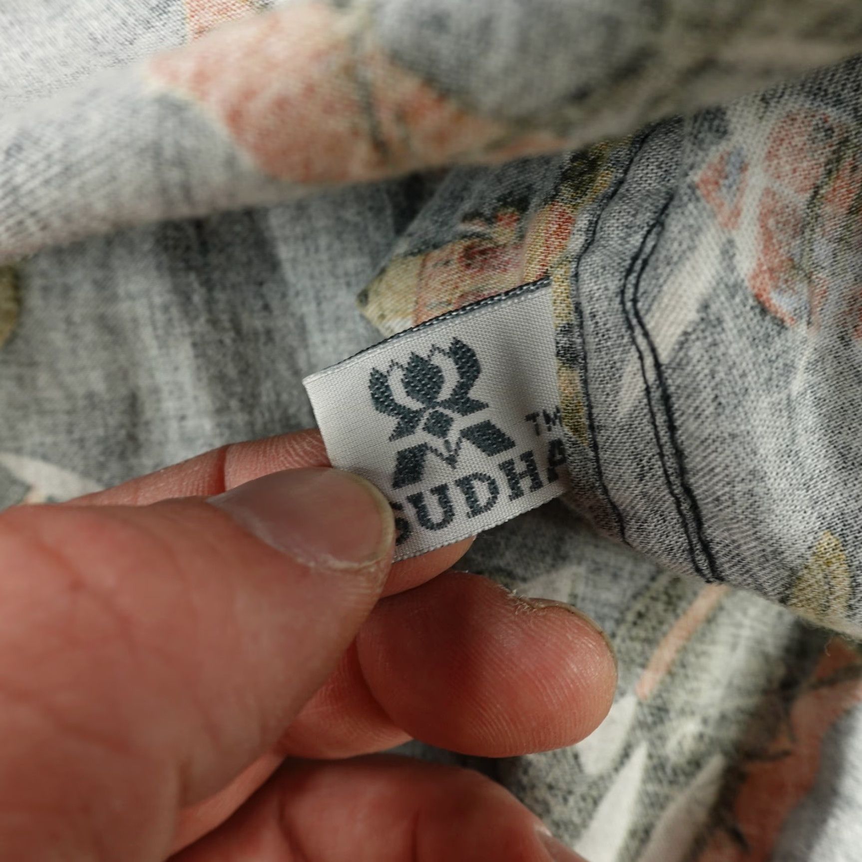 Vintage VINTAGE Smithsonian Graphic Print Button-Up Shirt Men Medium Black Military Airplanes WWII Size US M / EU 48-50 / 2 - 5 Thumbnail