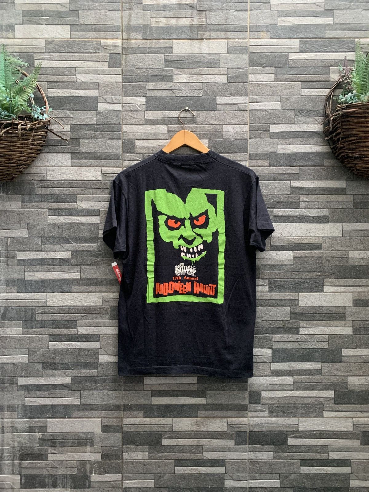 Other Vintage 1989 KNOTT'S SCARY FARM Size US L / EU 52-54 / 3 - 1 Thumbnail
