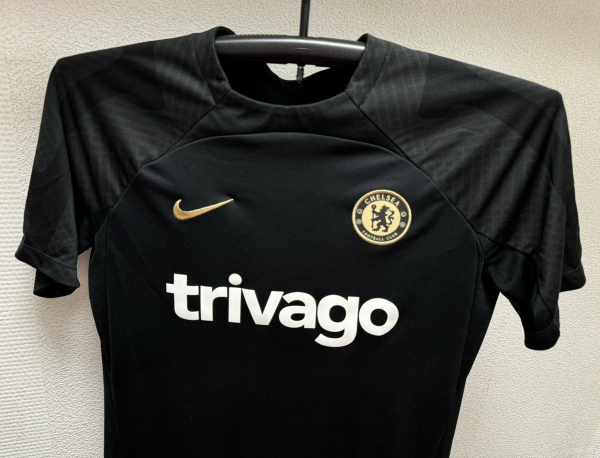 Nike Chelsea Nike Soccer jersey L sz trivago Size US M / EU 48-50 / 2 - 2 Thumbnail