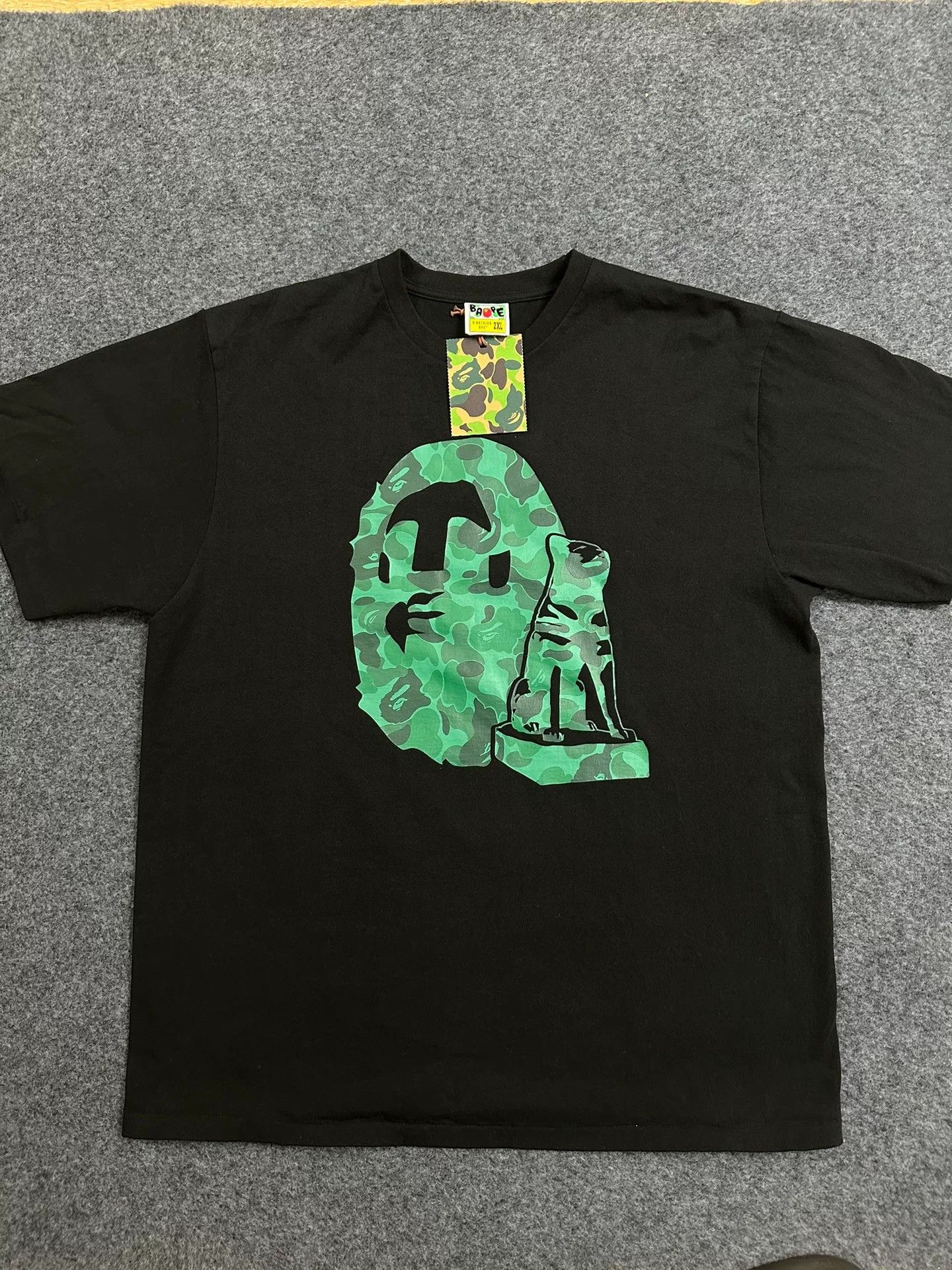 Bape Bape T Multi Shark T-Shirt Casual Size US XXL / EU 58 / 5 - 1 Thumbnail