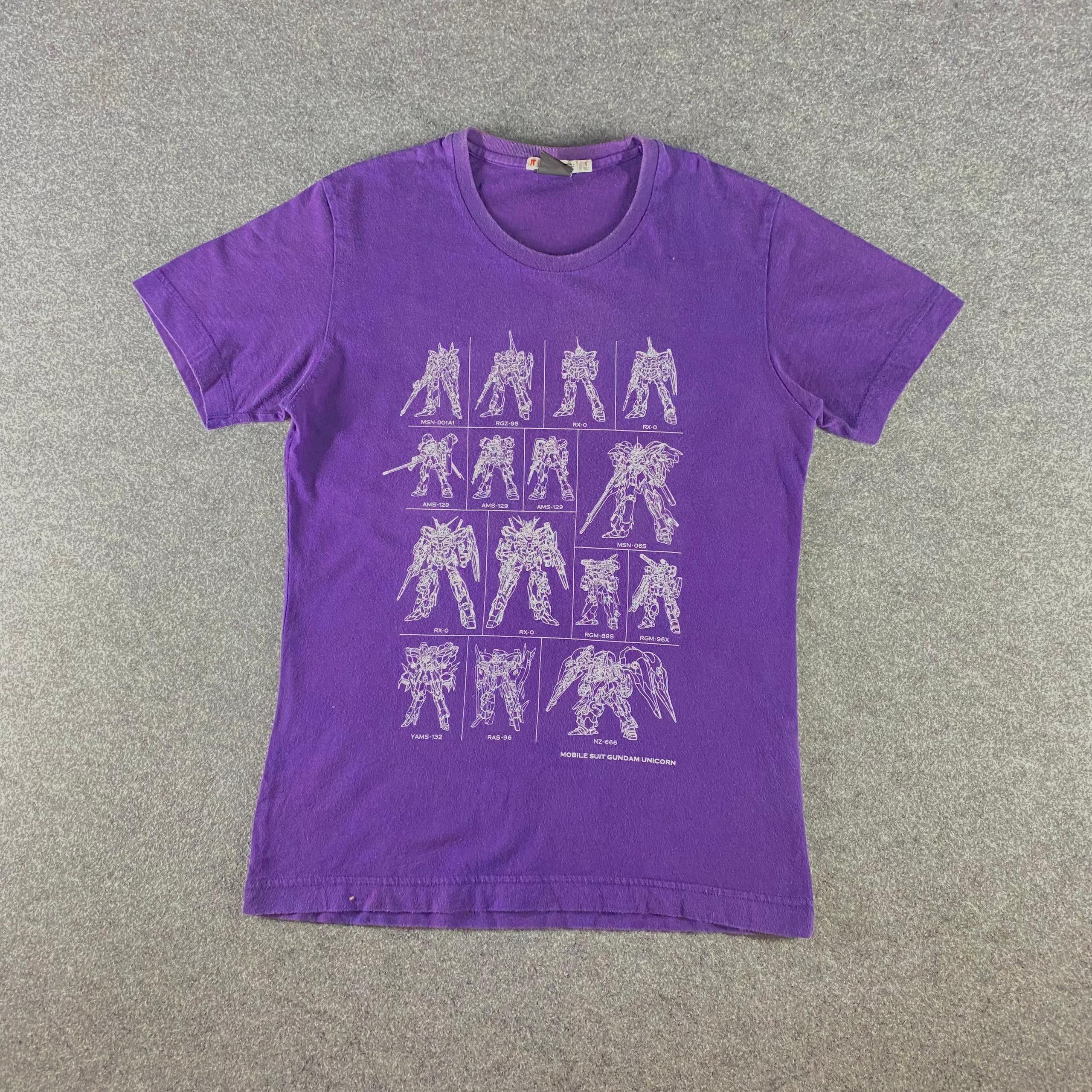 Anime Gundam by Uniqlo Anime Tshirt Size US S / EU 44-46 / 1 - 1 Thumbnail
