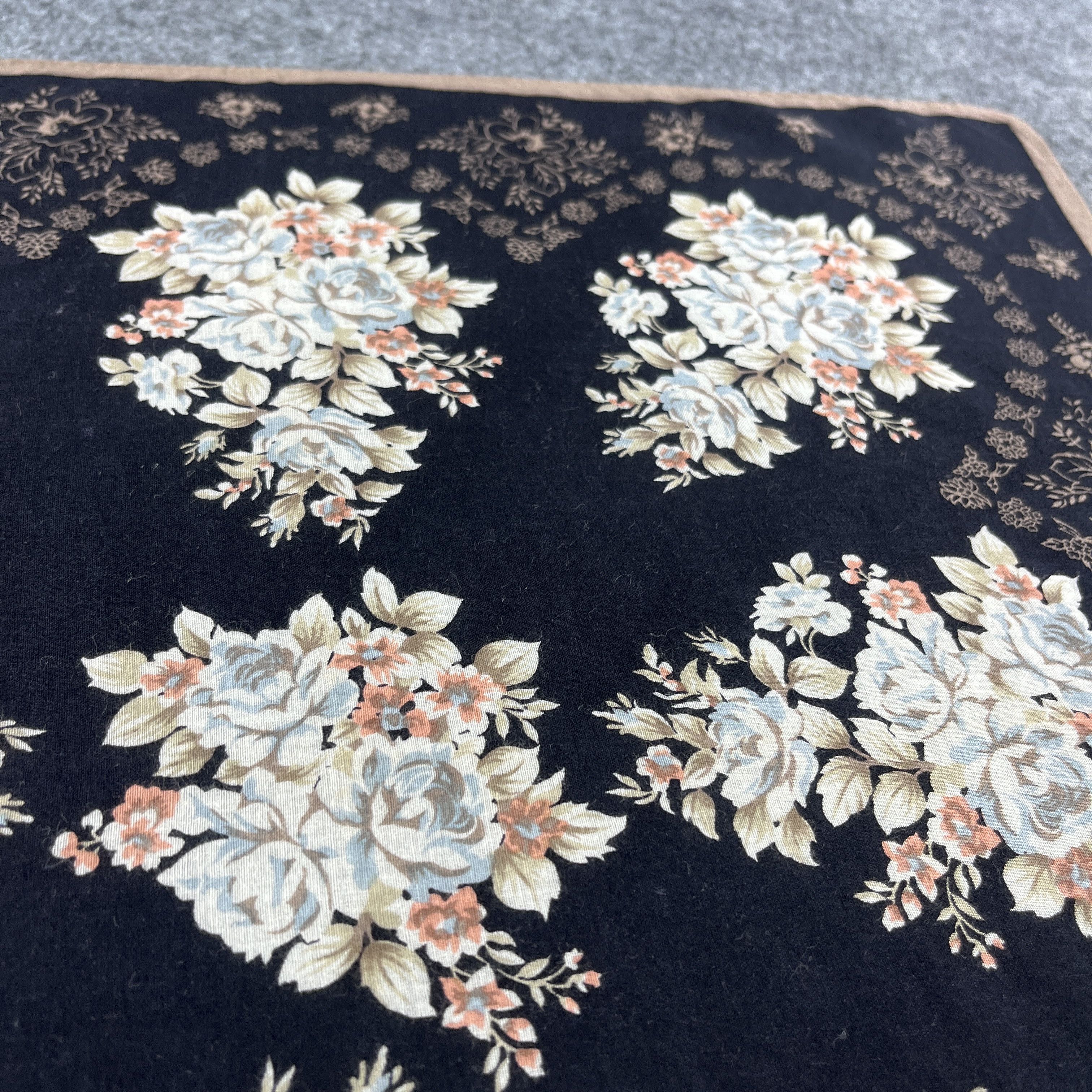Kenzo × Vintage Kenzo Handkerchief / Bandana / Neckerchief B470 Size ONE SIZE - 6 Thumbnail