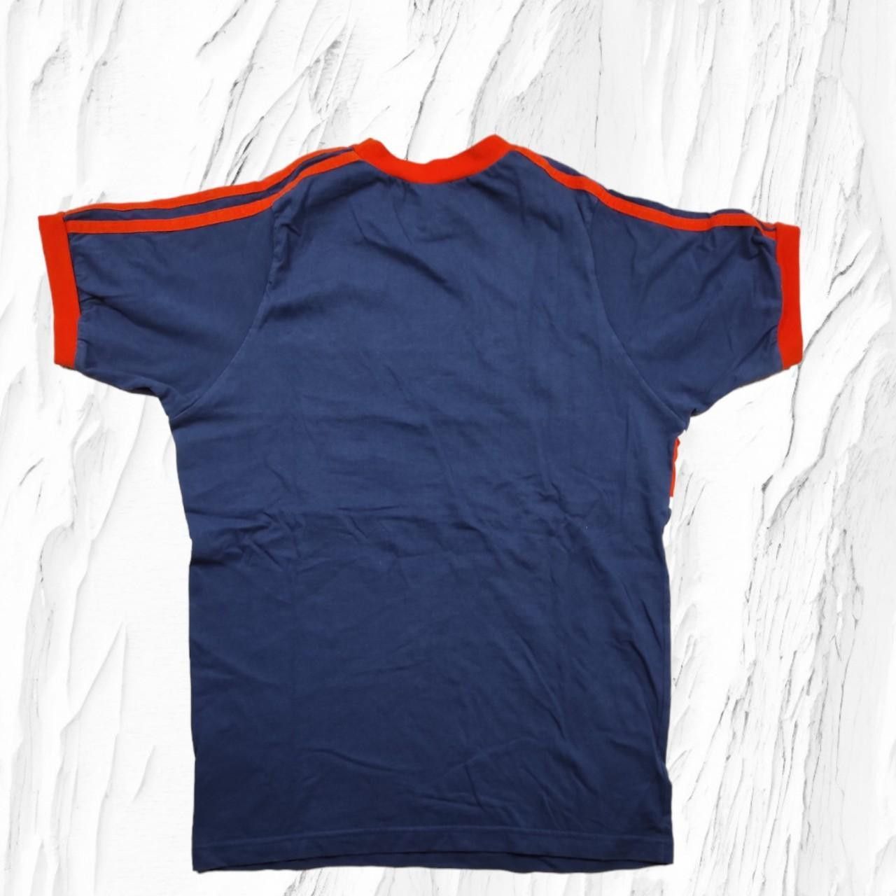 Adidas Vintage Adidas Classic T-shirt Size US M / EU 48-50 / 2 - 3 Thumbnail