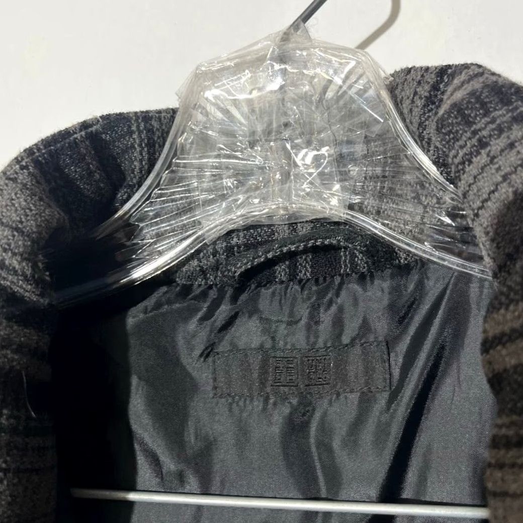 Uniqlo VINTAGE Uniqlo Puffer Vest Gray Black Plaid Wool Blend Full Zip Mens Size Large Size US L / EU 52-54 / 3 - 3 Thumbnail