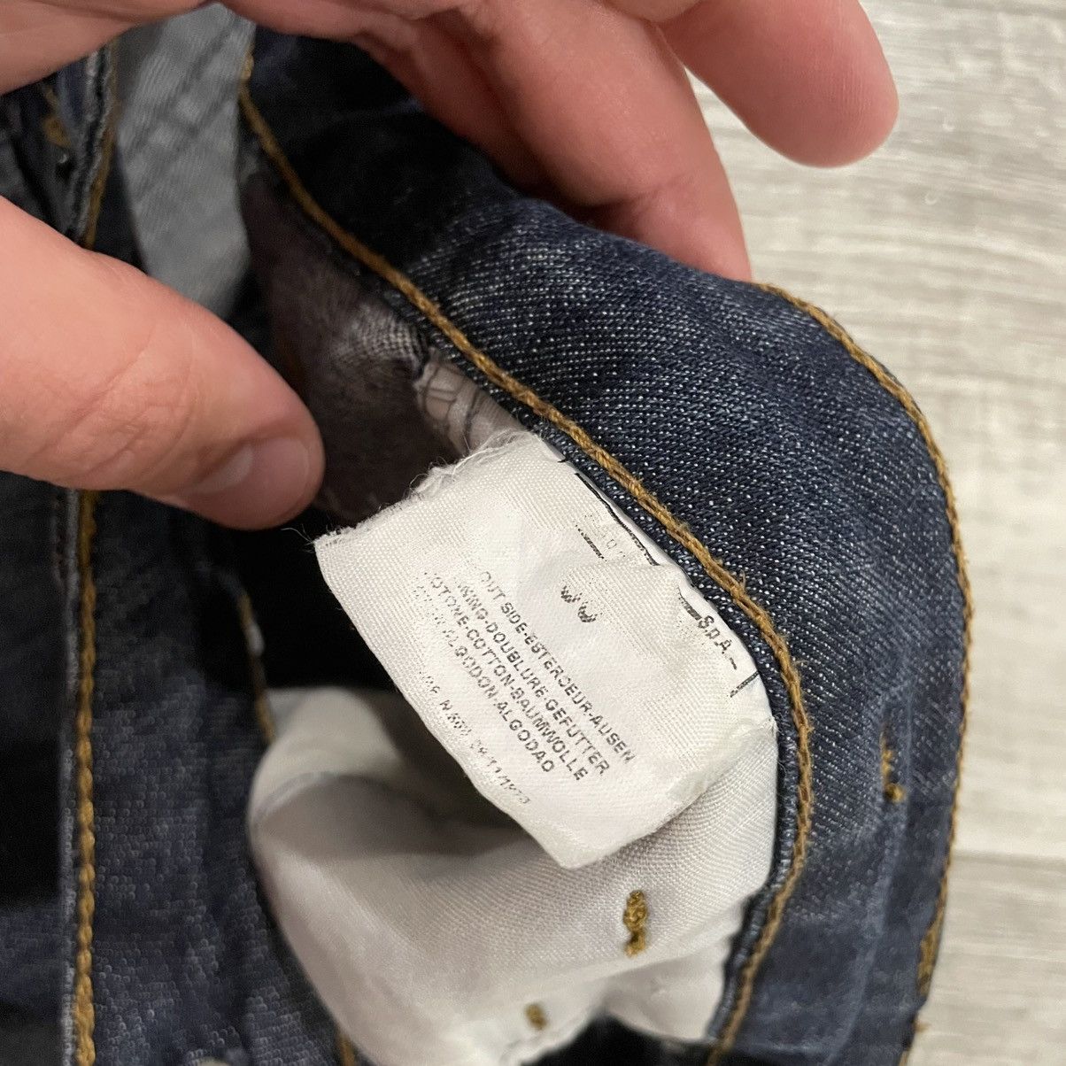 Dolce & Gabbana × Vintage Vintage D&G Dolce Gabbana shorts denim jeans big logo beach Size 30" / US 8 / IT 44 - 8 Thumbnail