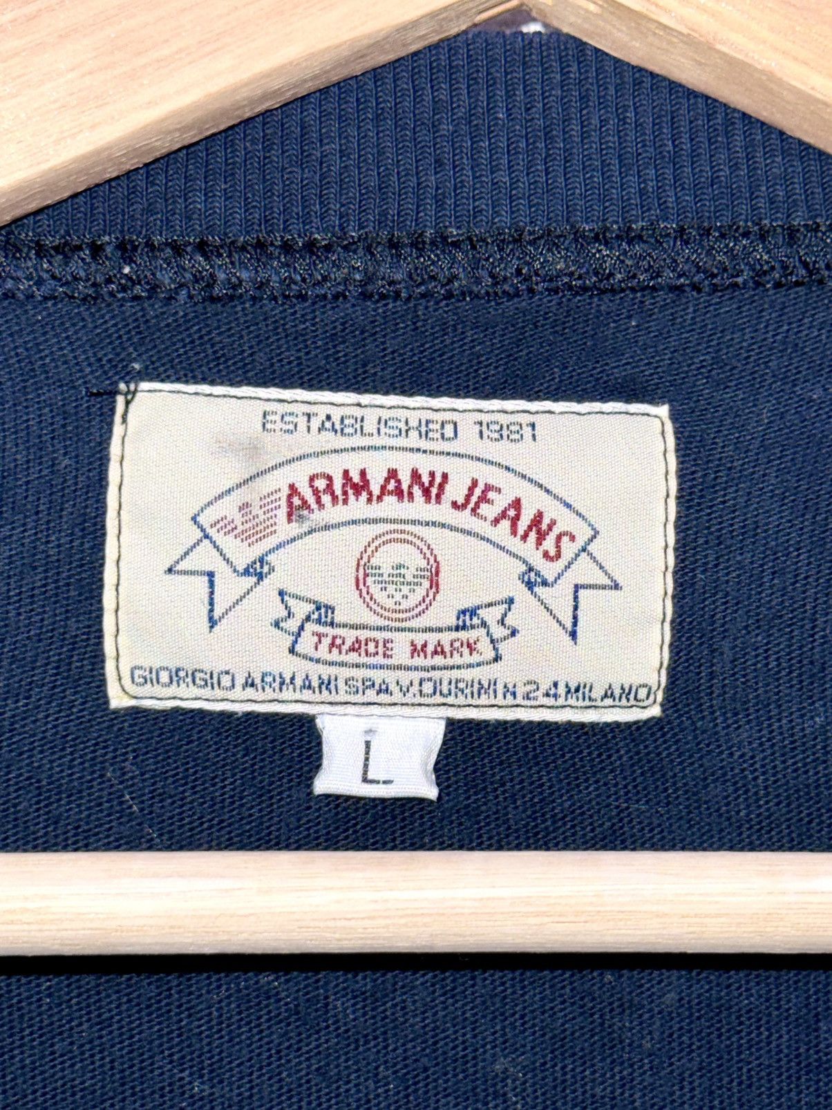 Armani Vintage Armani Jeans 90s Snowman Tee Rare Capo Campione Size US L / EU 52-54 / 3 - 3 Thumbnail