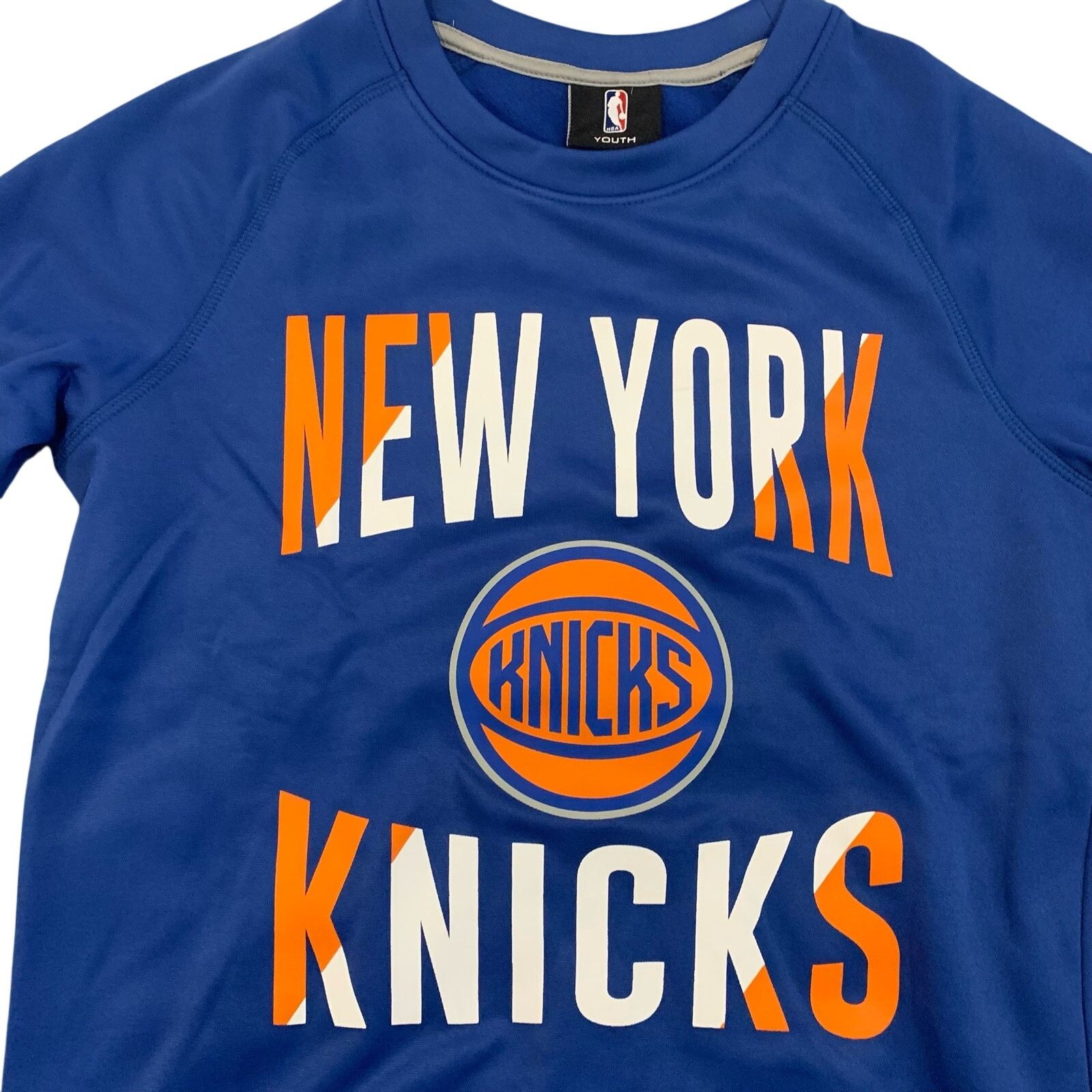 NBA NWT New York Knicks NBA Apparel Sweatshirt Yth Medium 10/12 Size M / US 6-8 / IT 42-44 - 2 Thumbnail